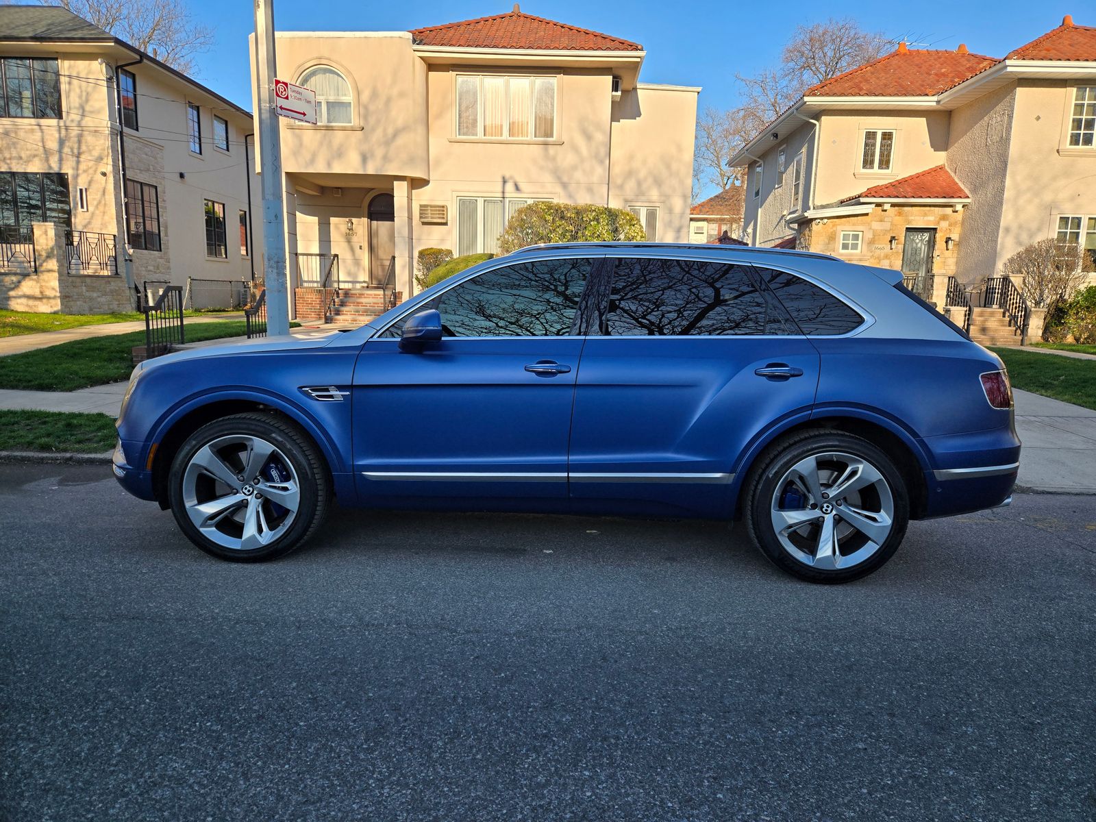 2018 Bentley Bentayga W12 Signature AWD