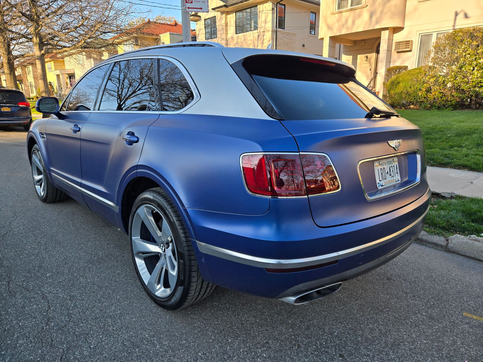 2018 Bentley Bentayga W12 Signature AWD