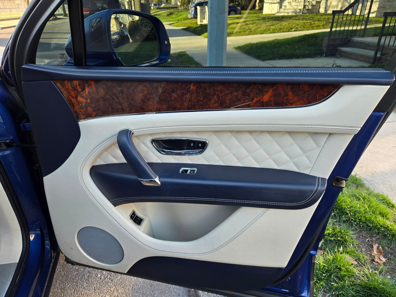 2018 Bentley Bentayga W12 Signature AWD