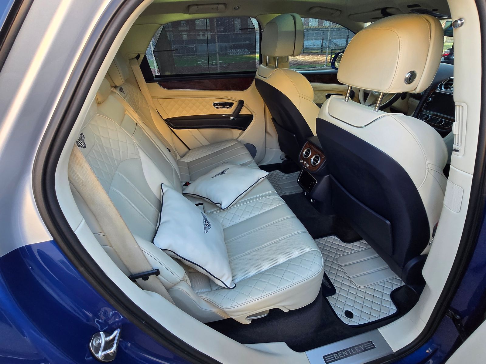 2018 Bentley Bentayga W12 Signature AWD