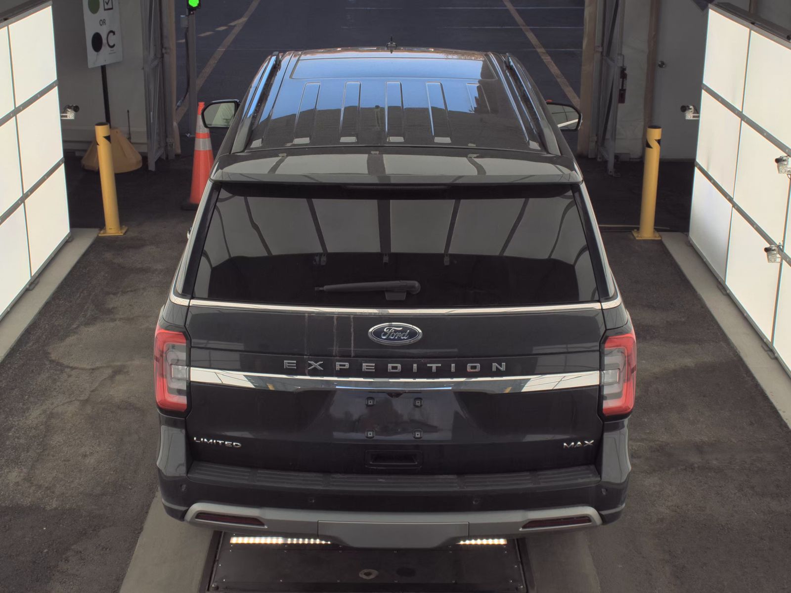 FORD EXPEDITION MAX - 7