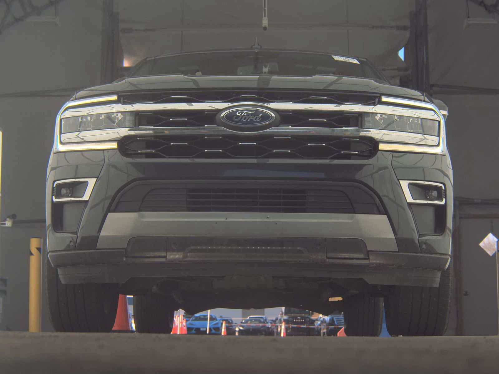 FORD EXPEDITION MAX - 4