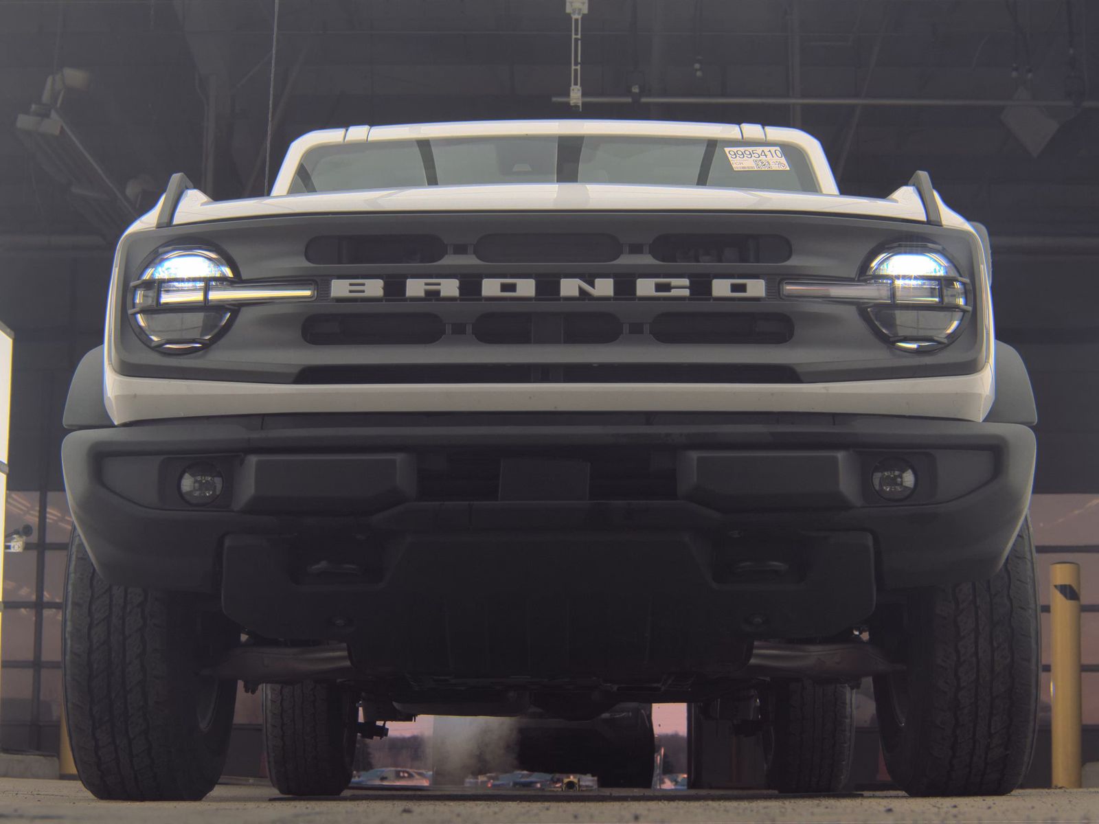 FORD BRONCO - 4