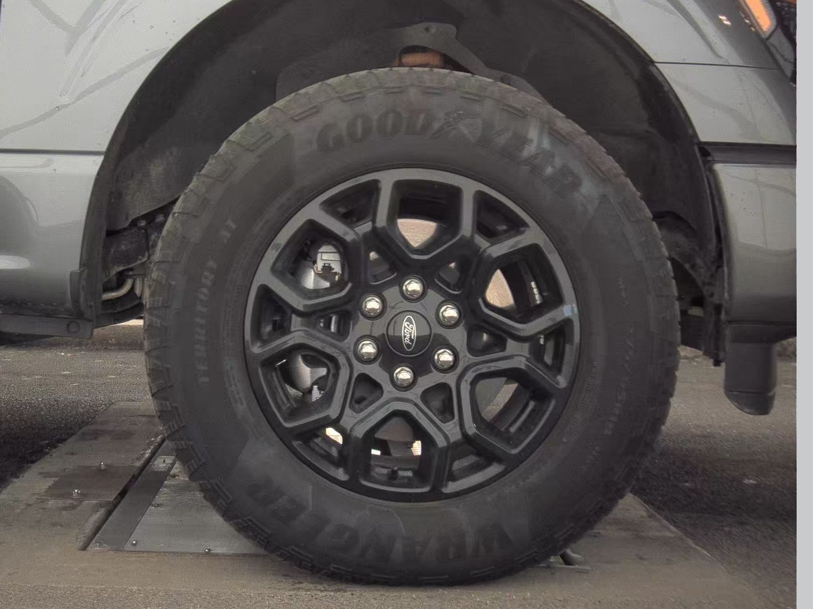 2025 Ford F-150 Hybrid XLT AWD