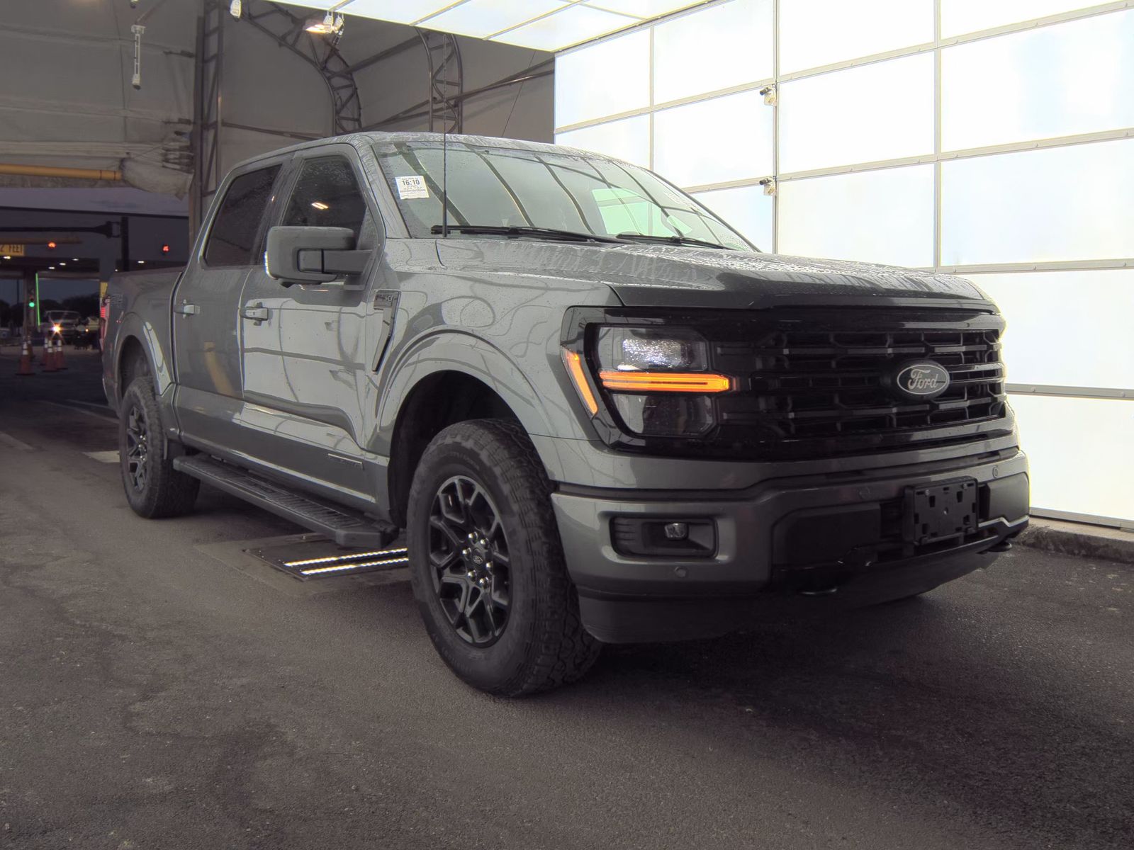 2025 Ford F-150 Hybrid XLT AWD