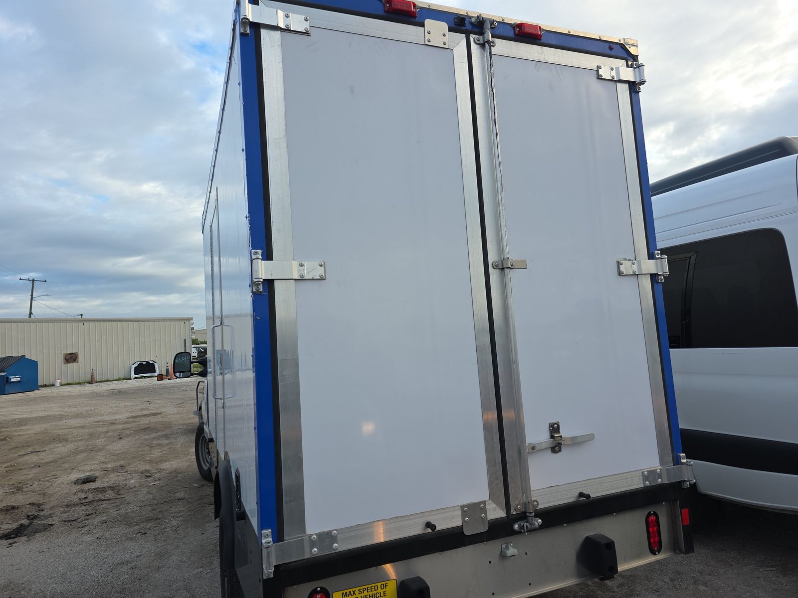 FORD E-350 - 6