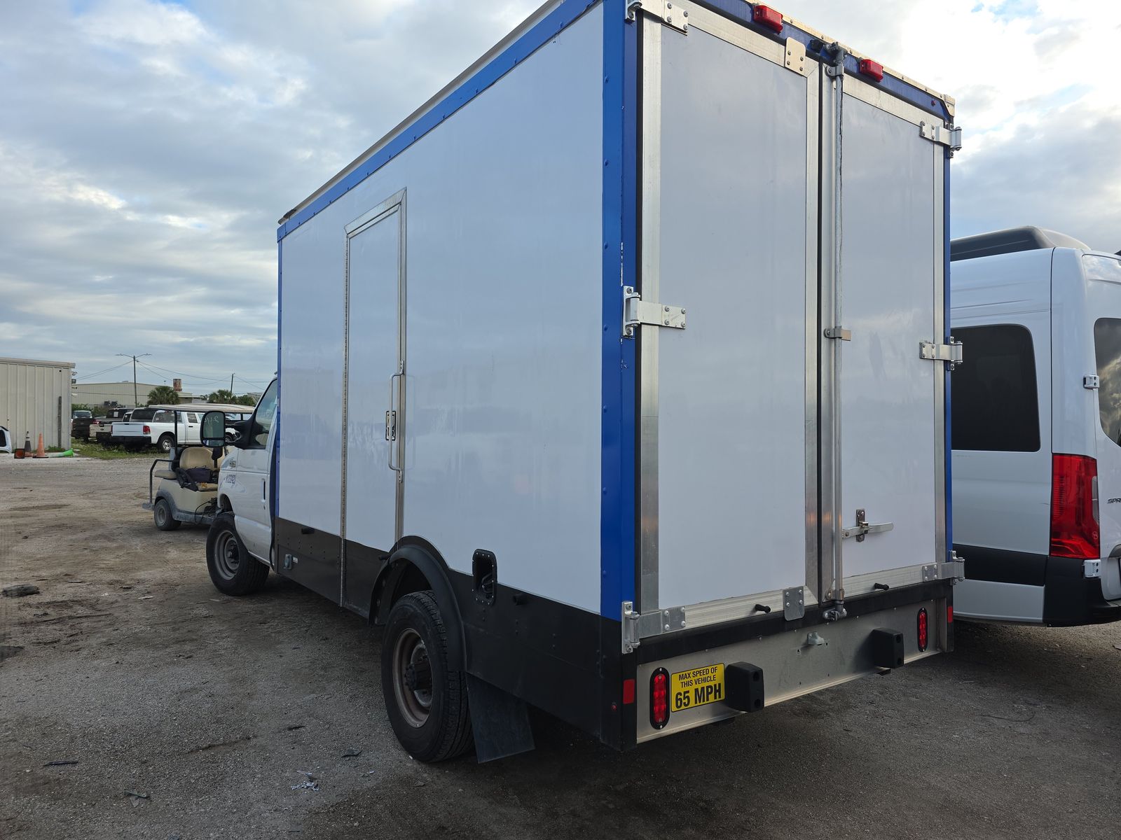 FORD E-350 - 7