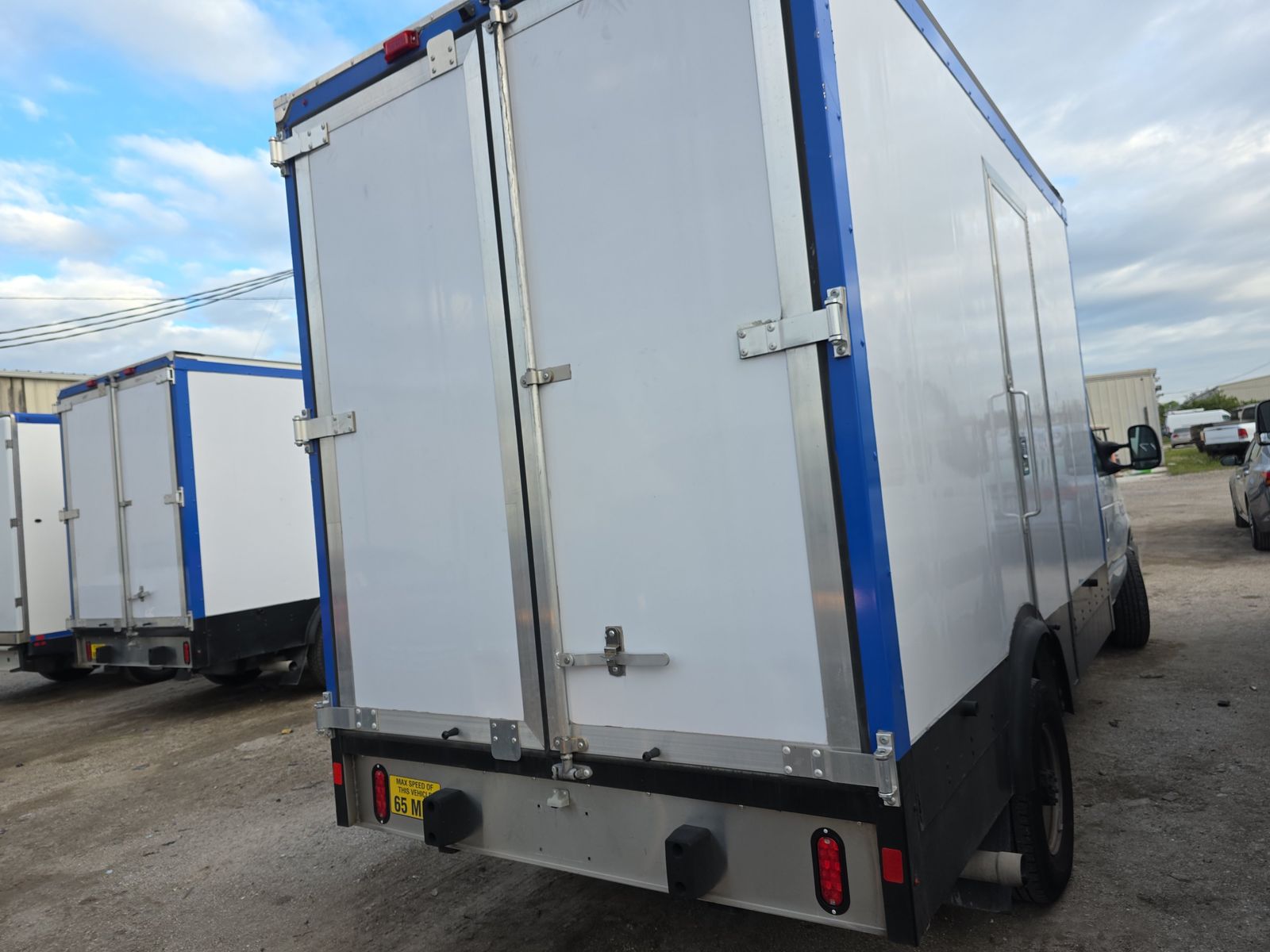 FORD E-350 - 5