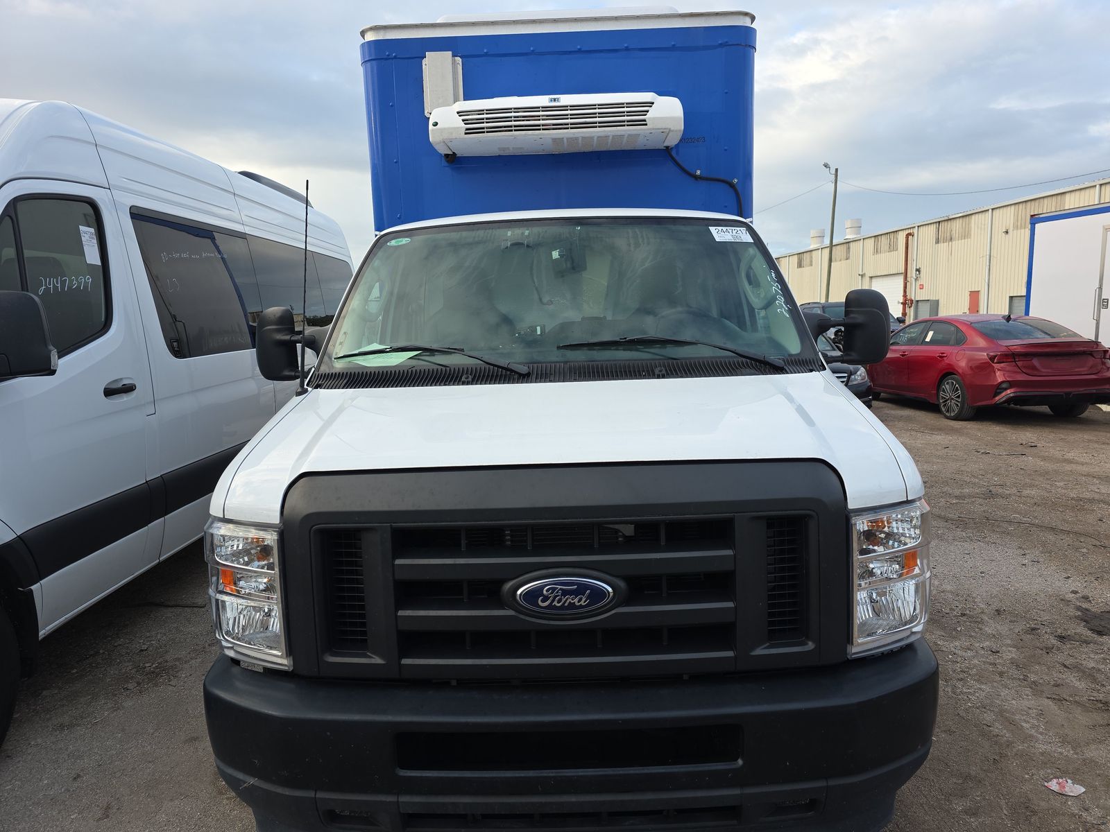 FORD E-350 - 3