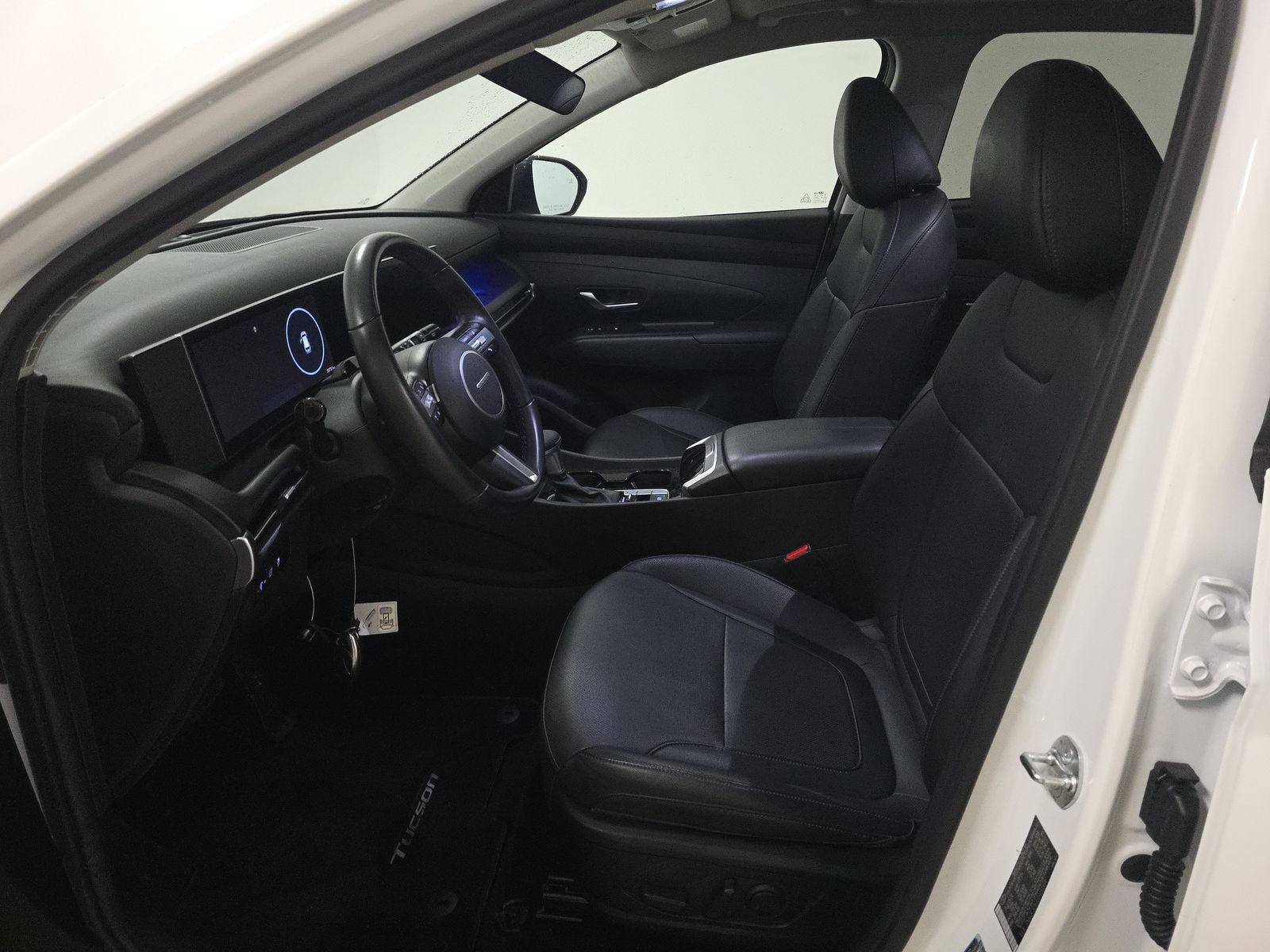 HYUNDAI TUCSON - 8