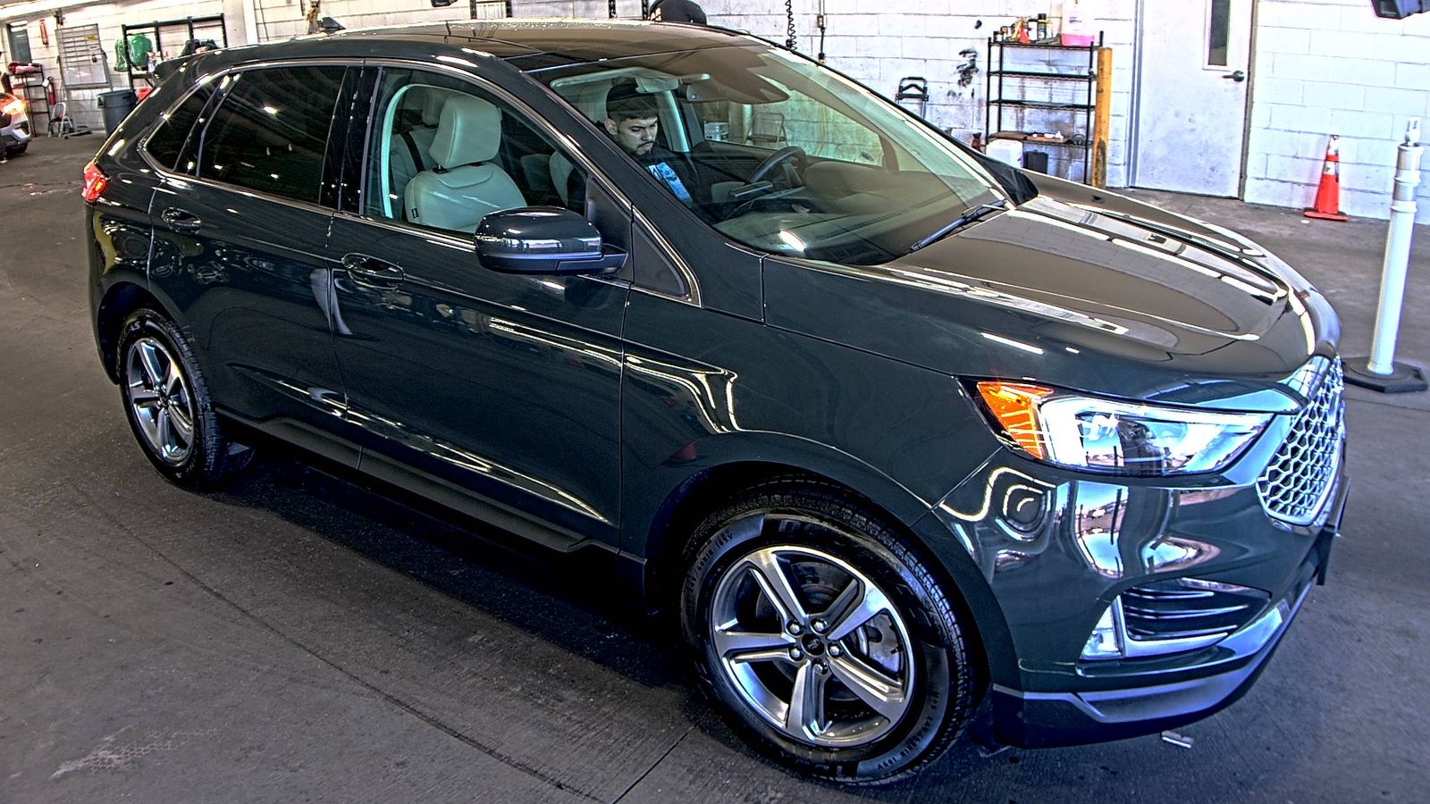 2023 Ford Edge SEL AWD