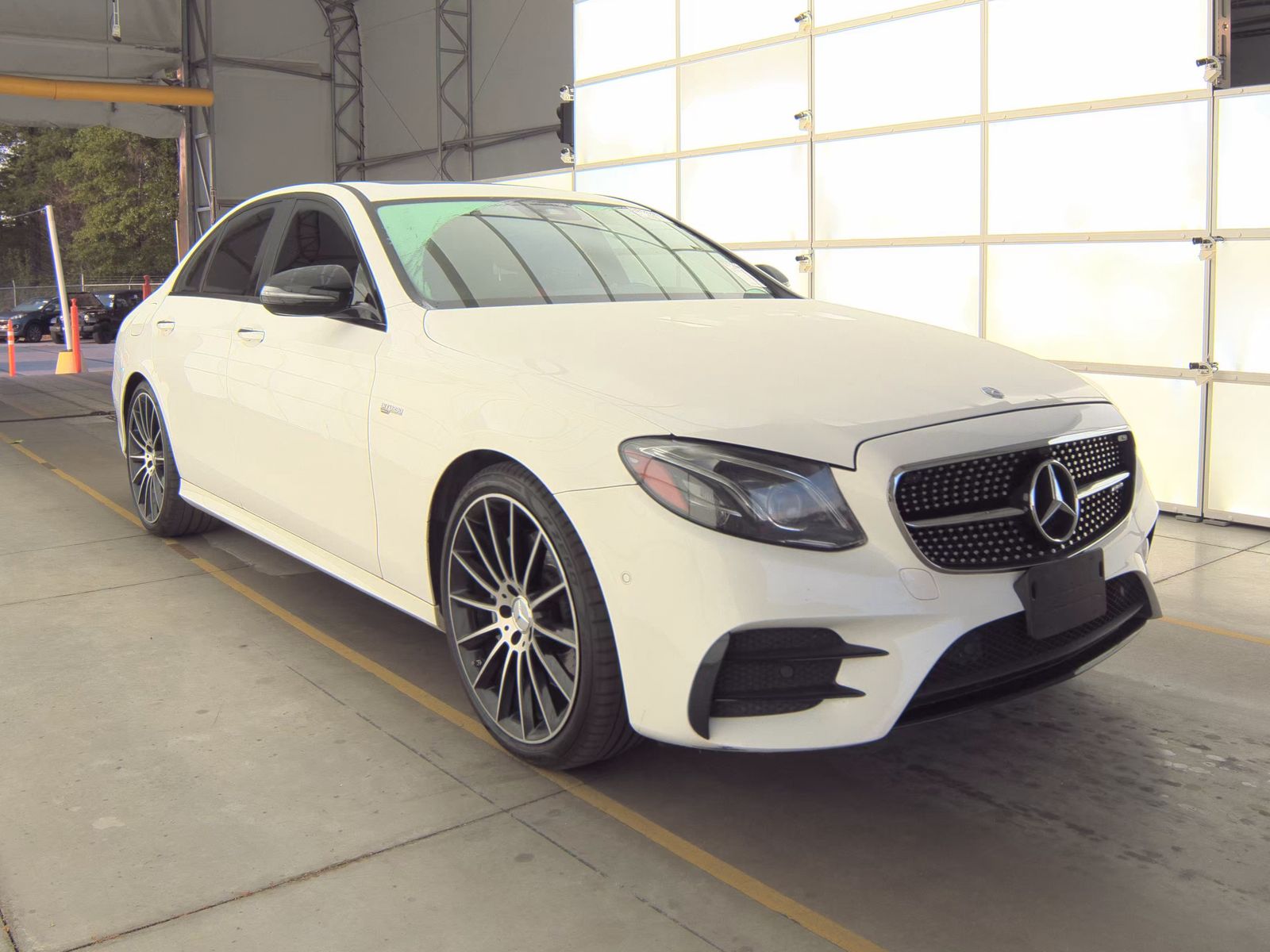 MERCEDES-BENZ E-CLASS - 5