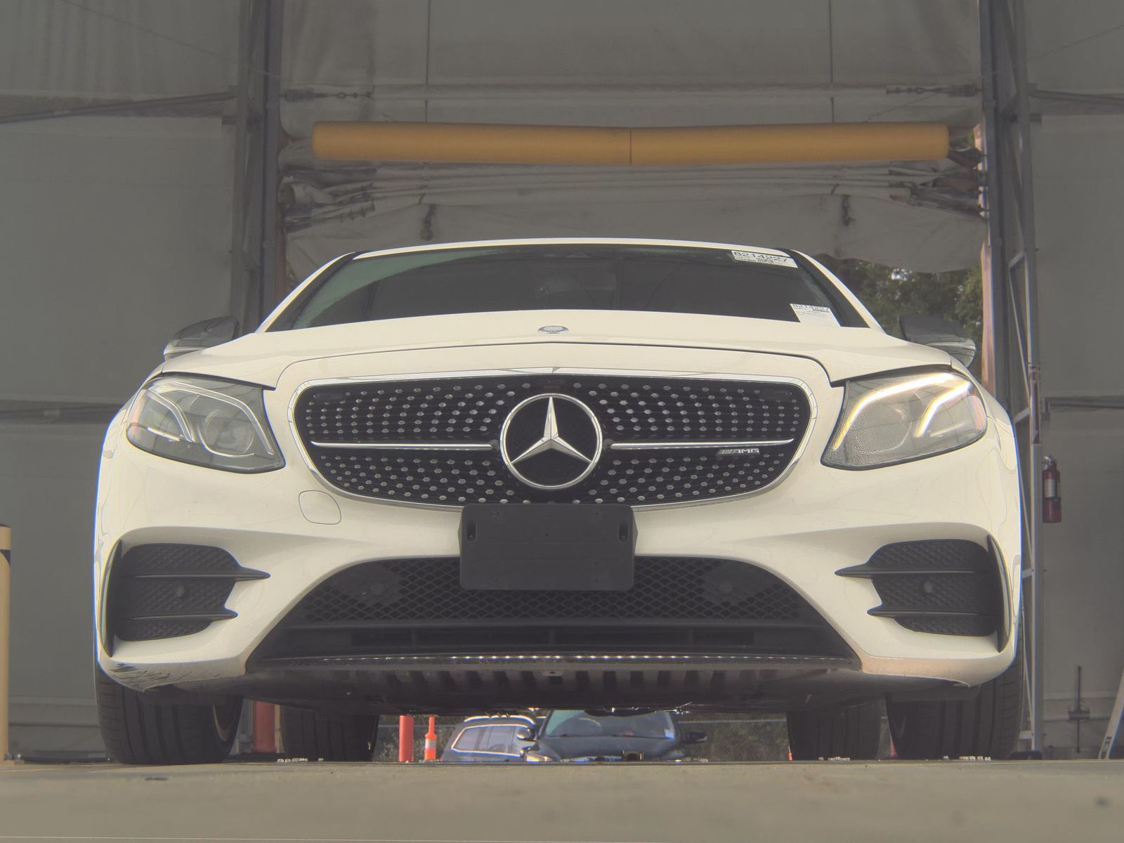 MERCEDES-BENZ E-CLASS - 4