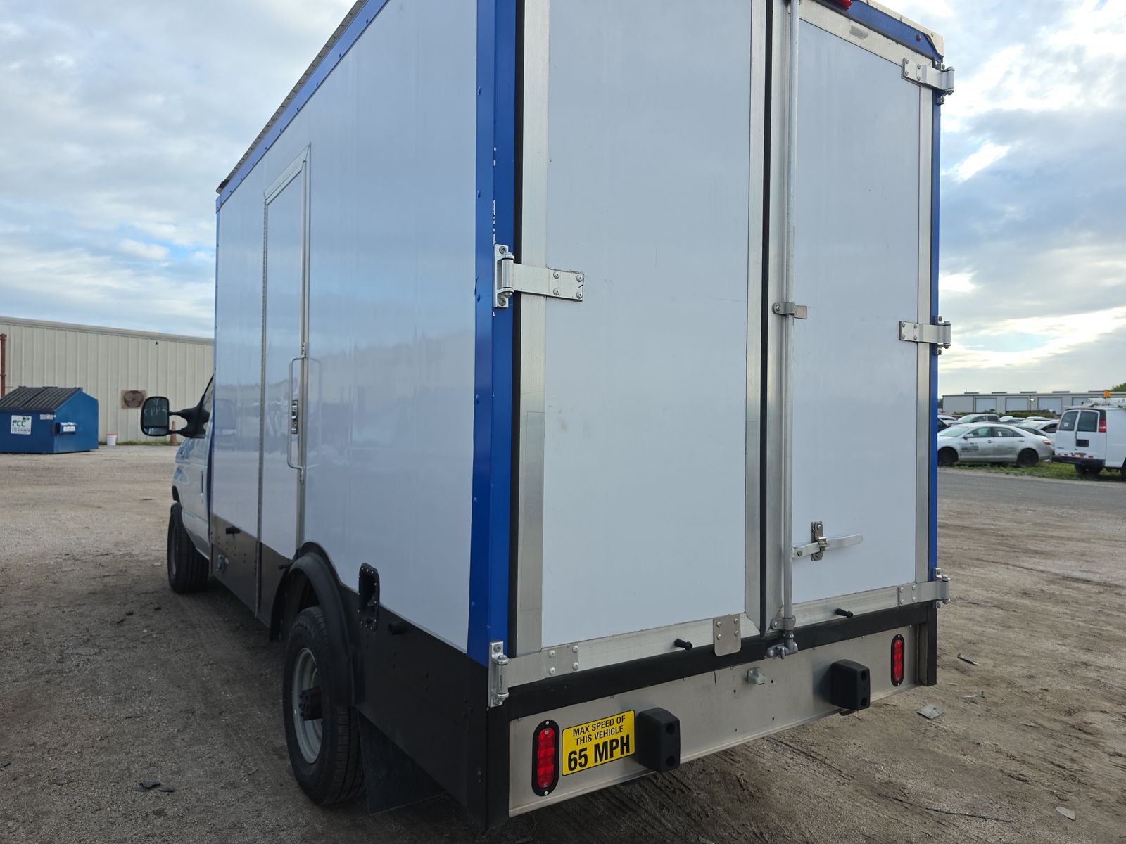 FORD E-350 - 7