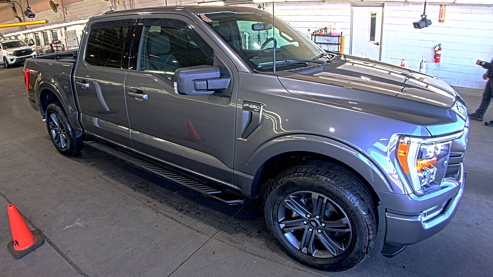 2023 Ford F-150 XLT AWD