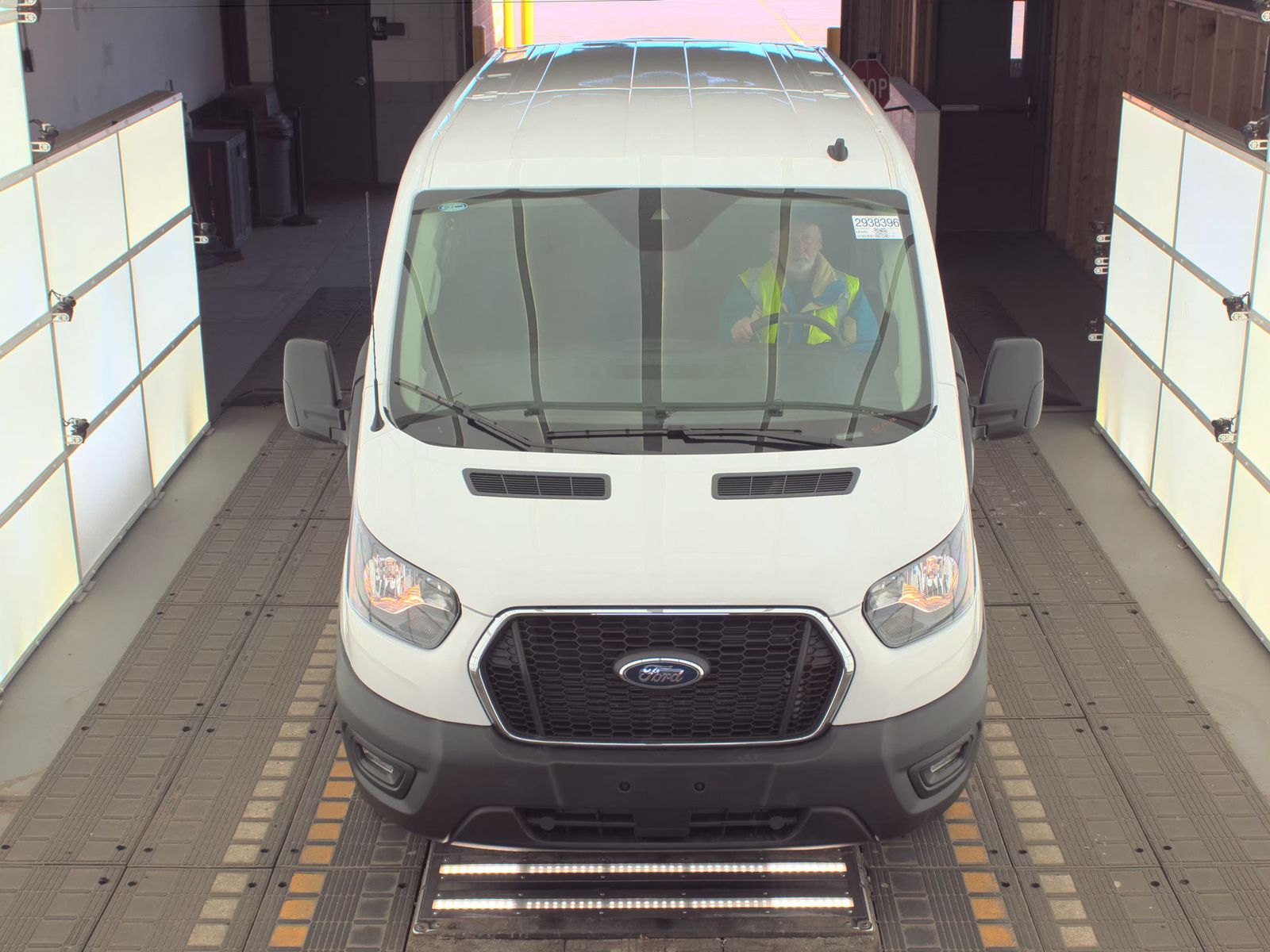 FORD TRANSIT 250 - 3