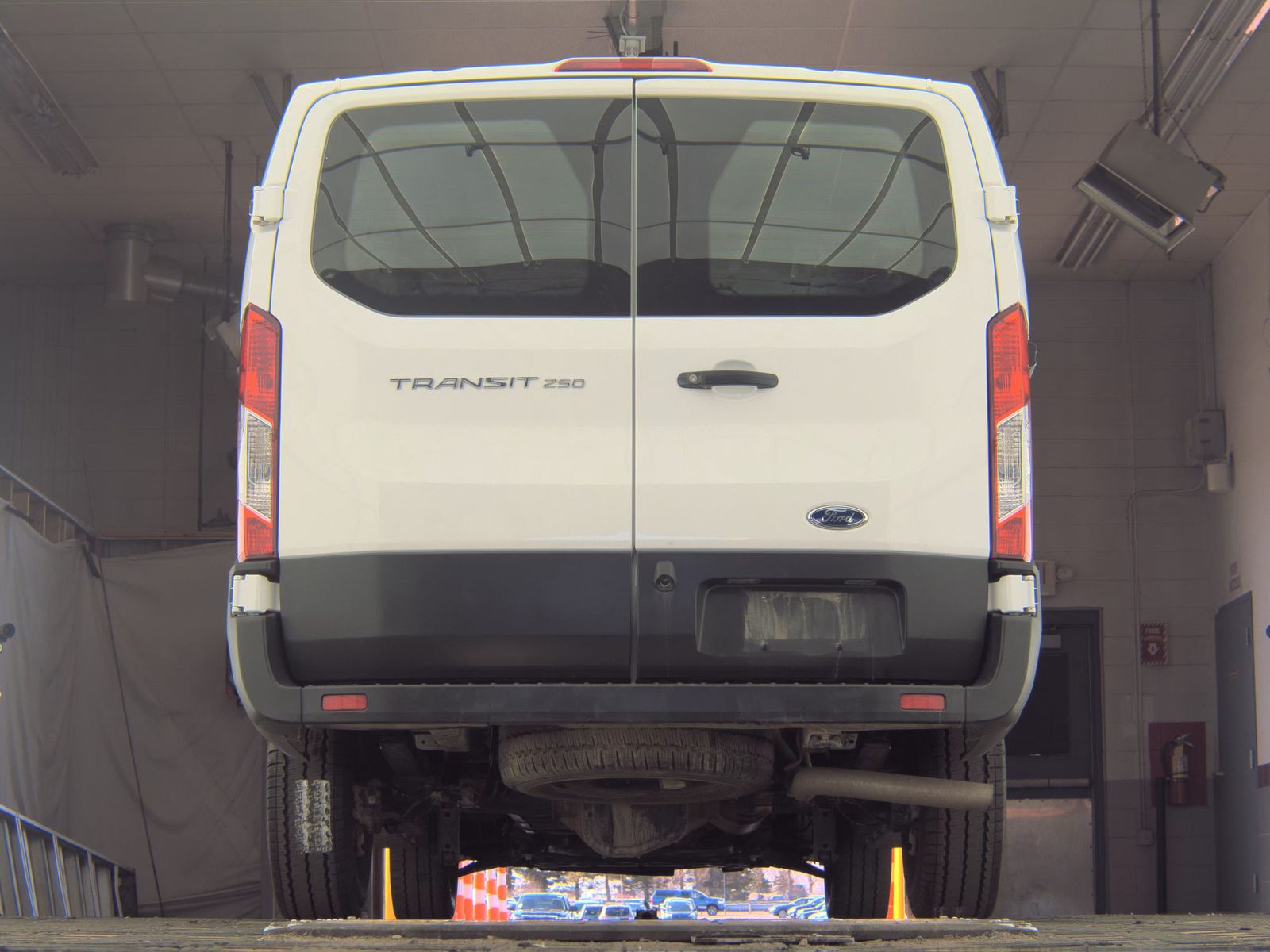 FORD TRANSIT 250 - 8