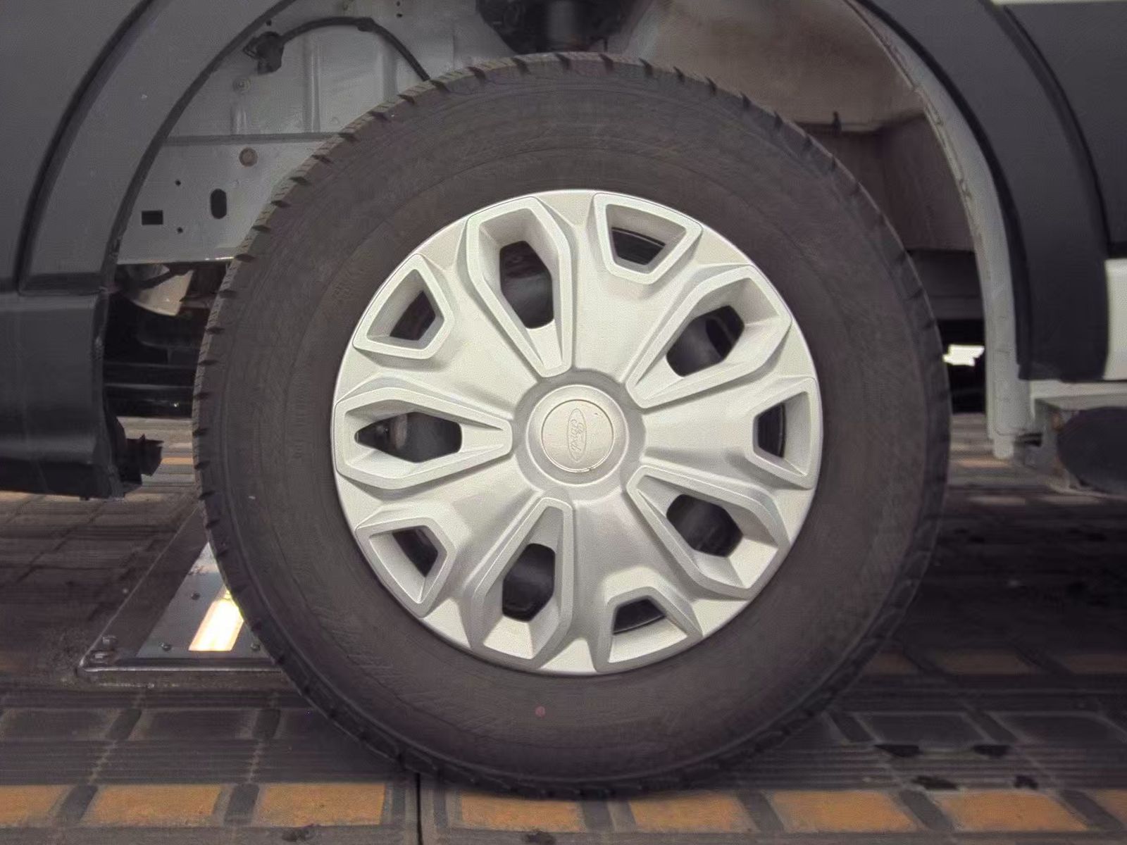 FORD TRANSIT 250 - 10