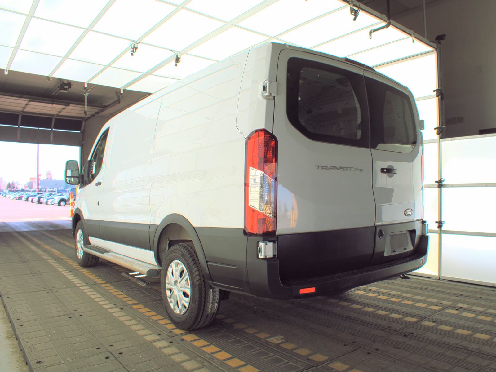 FORD TRANSIT 250 - 9