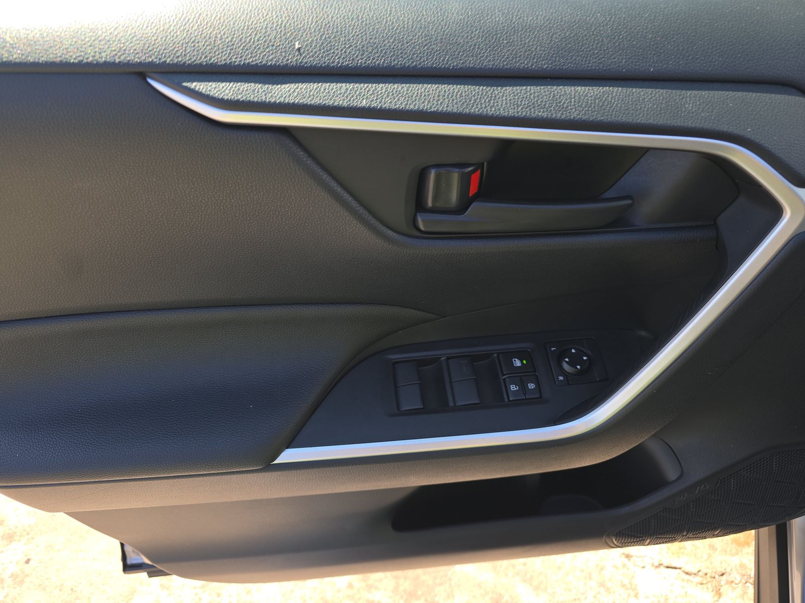 2025 Toyota RAV4 Hybrid LE AWD