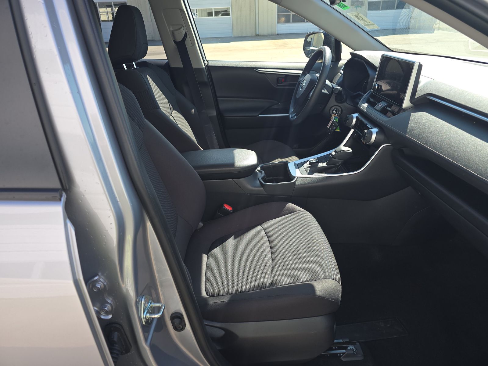 2025 Toyota RAV4 Hybrid LE AWD