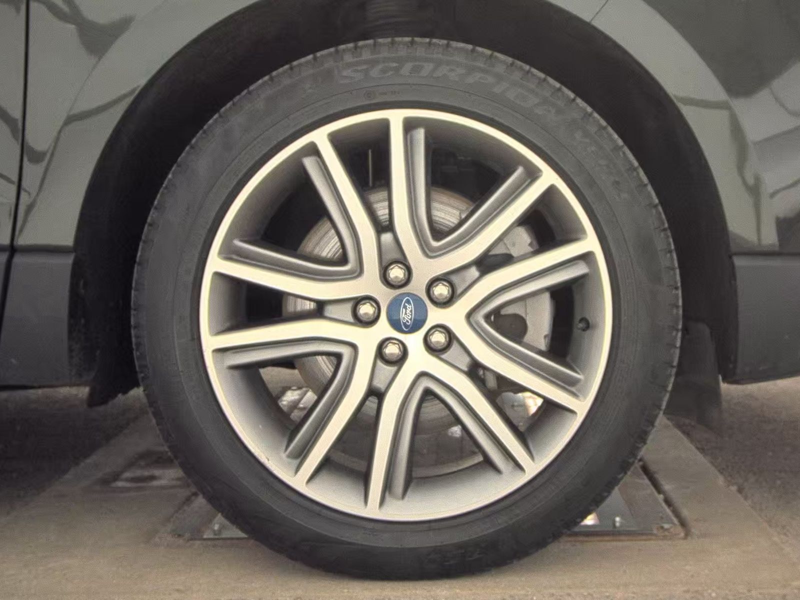 2022 Ford Edge Titanium AWD