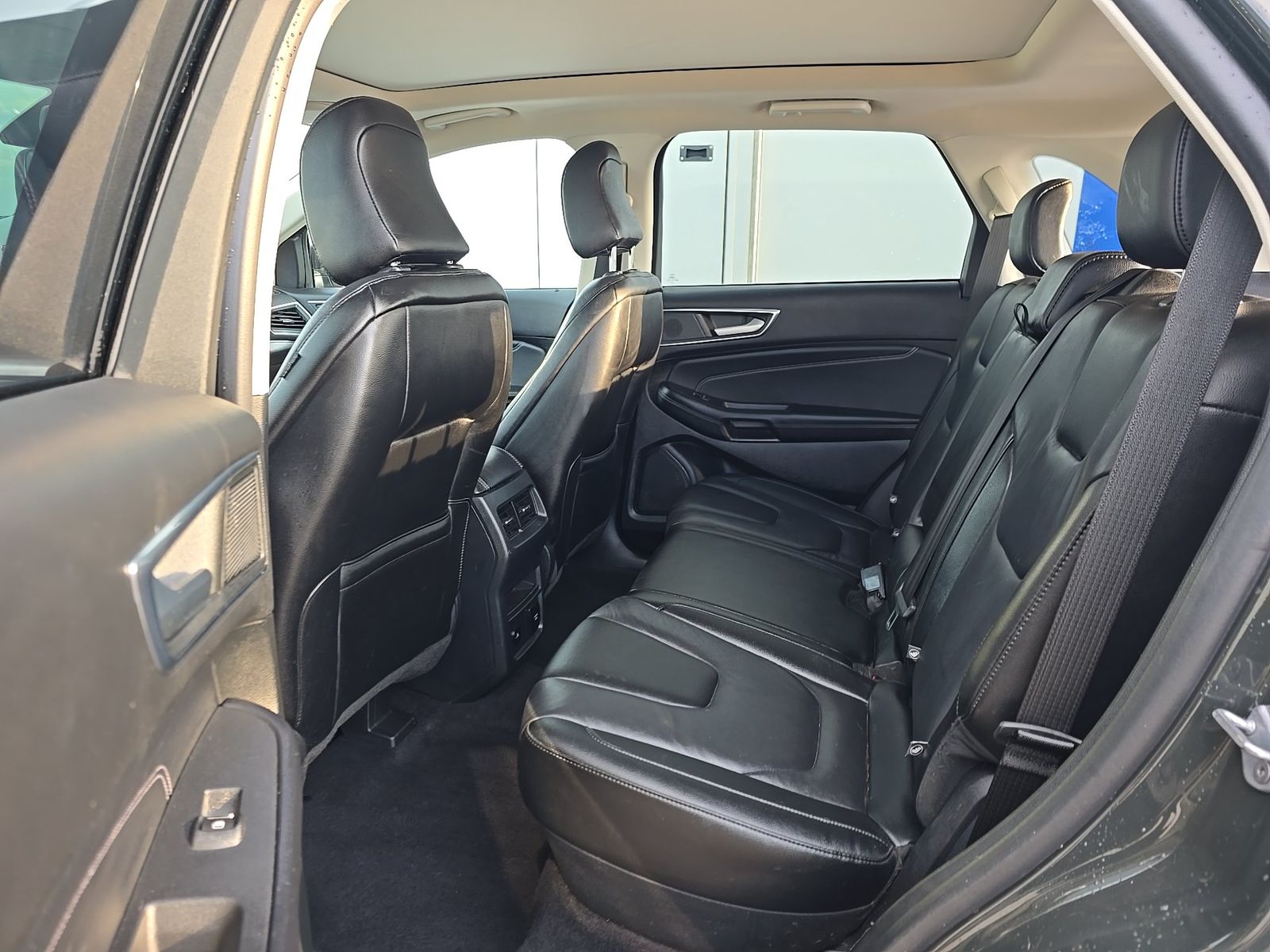 2022 Ford Edge Titanium AWD