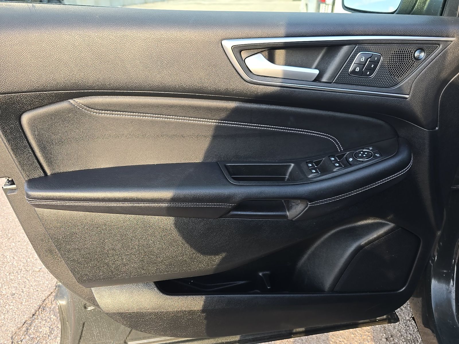 2022 Ford Edge Titanium AWD