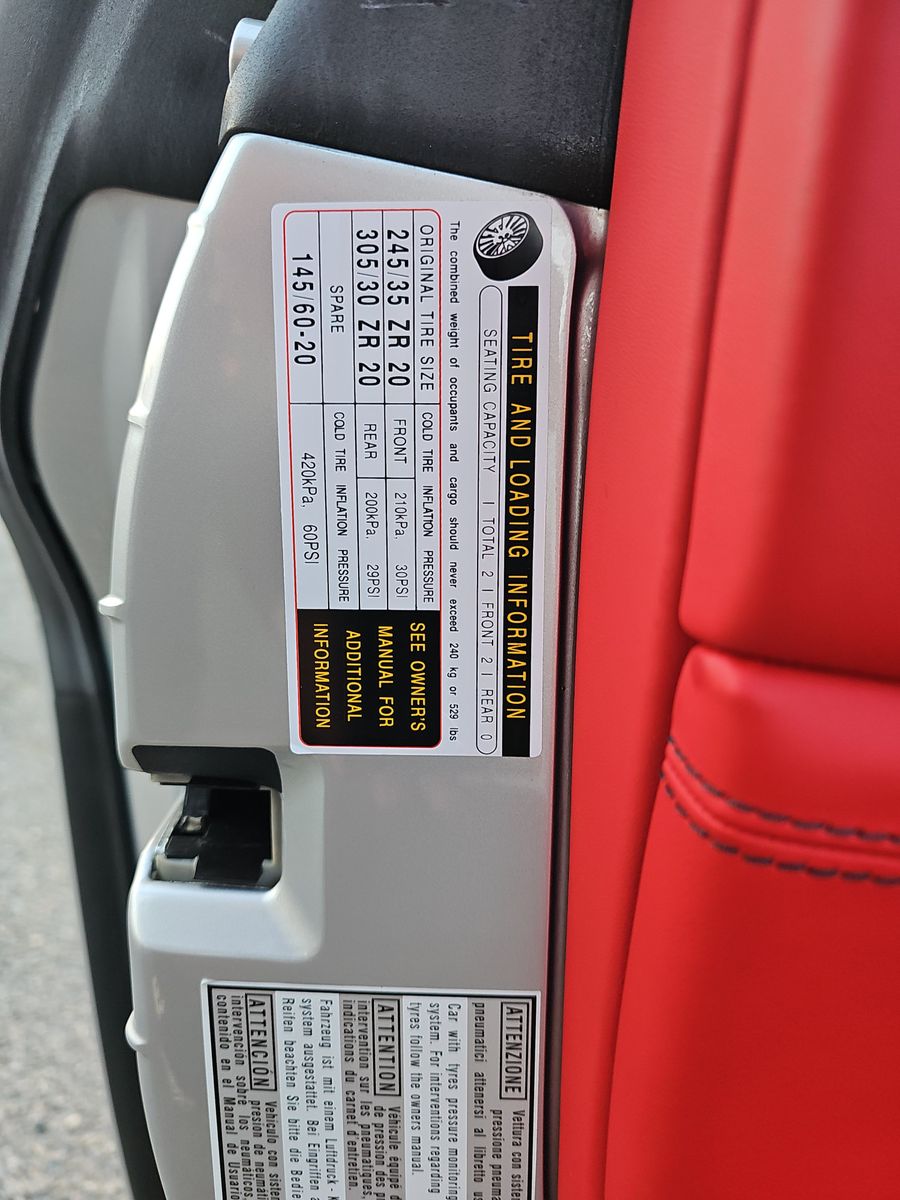 2018 Ferrari 488 Base RWD