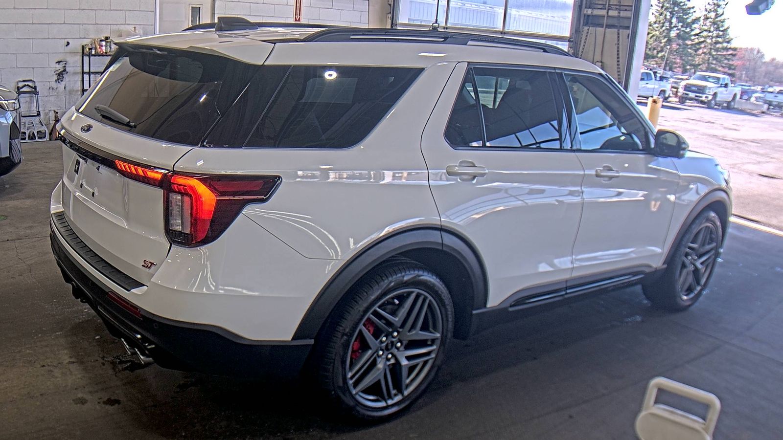 2025 Ford Explorer ST AWD