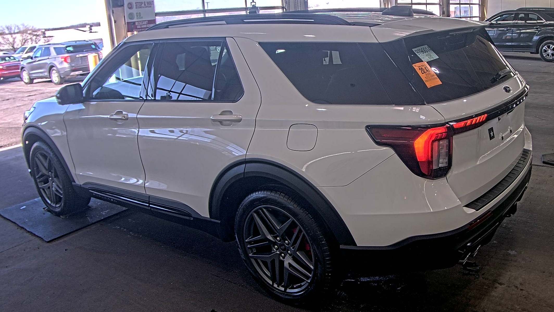 2025 Ford Explorer ST AWD