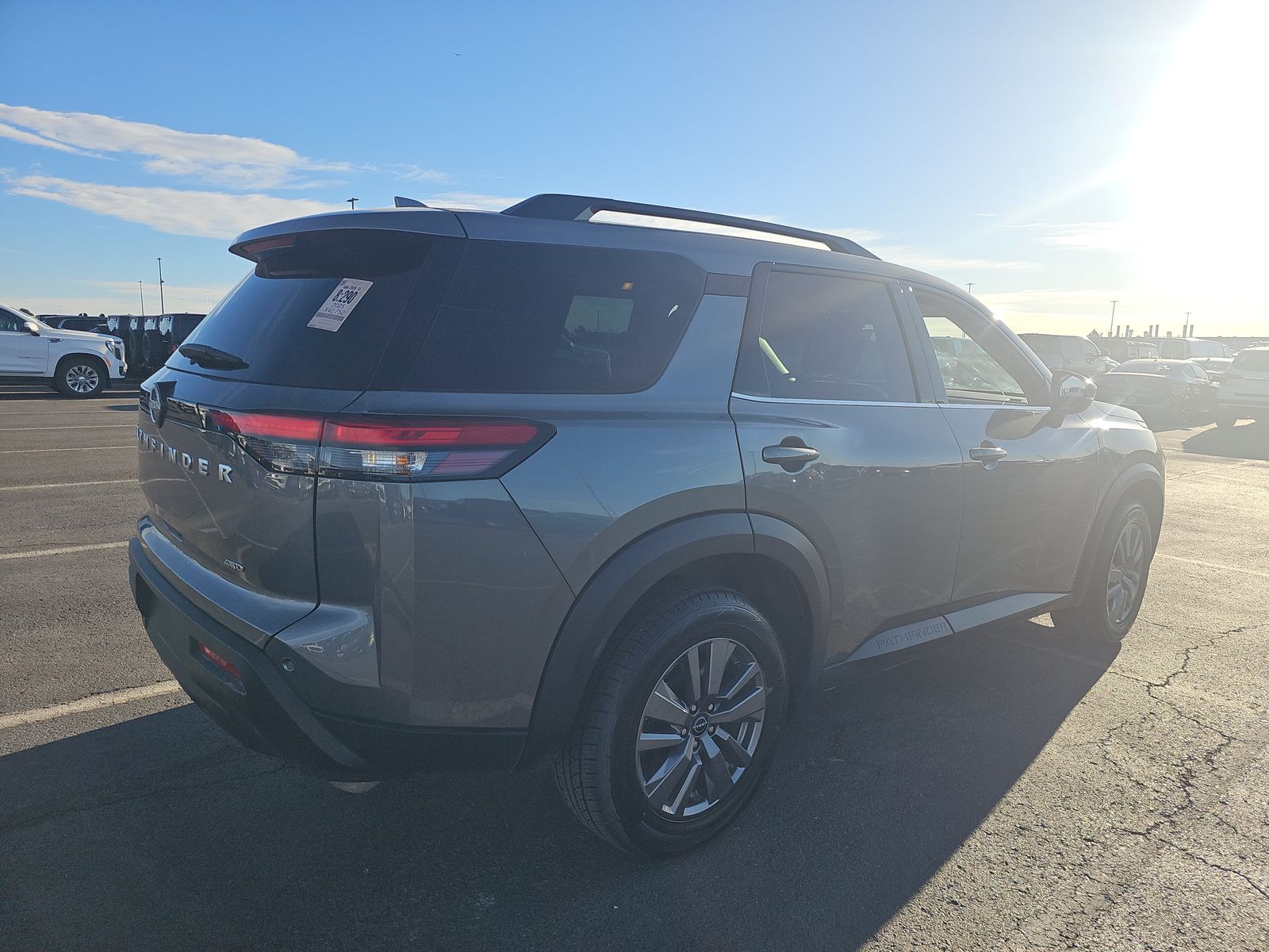 2025 Nissan Pathfinder SV AWD