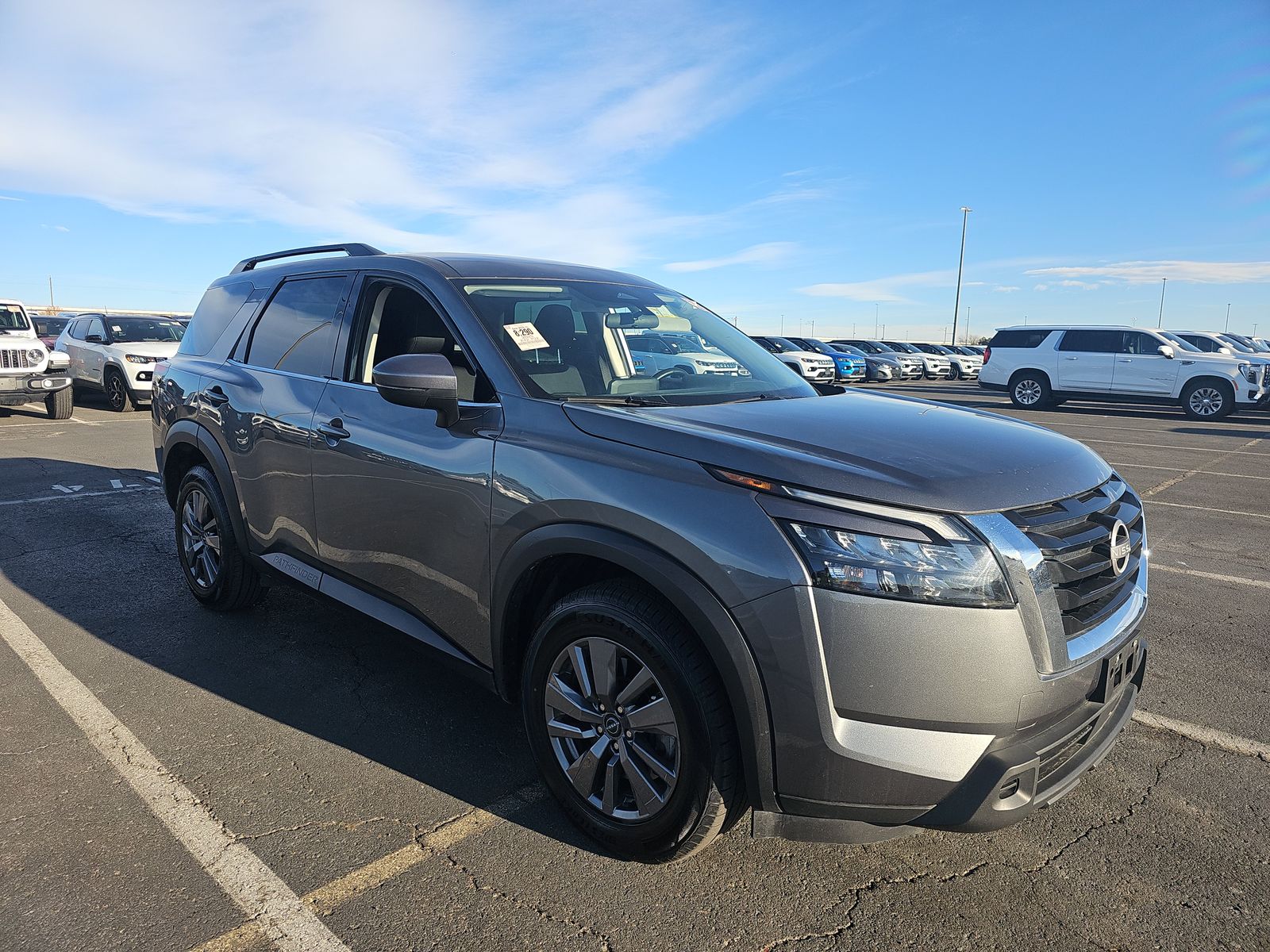 2025 Nissan Pathfinder SV AWD
