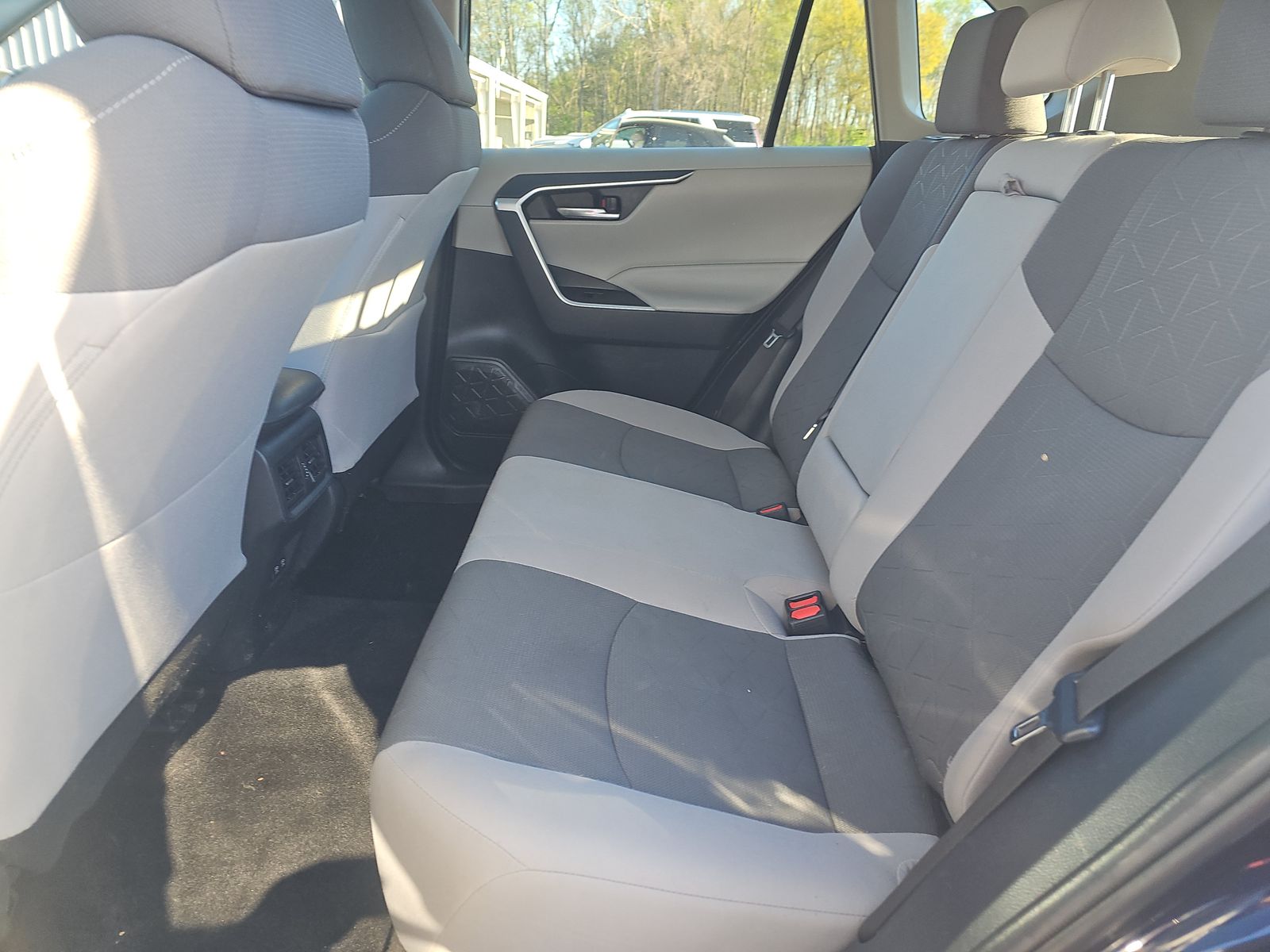 2021 Toyota RAV4 XLE FWD