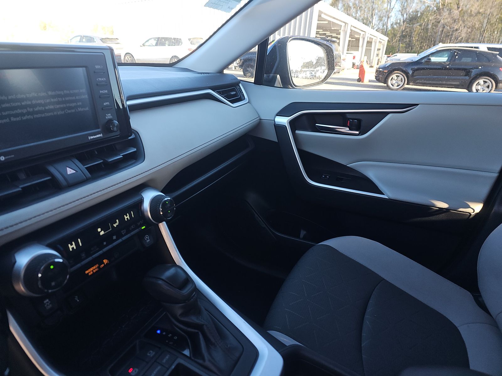 2021 Toyota RAV4 XLE FWD