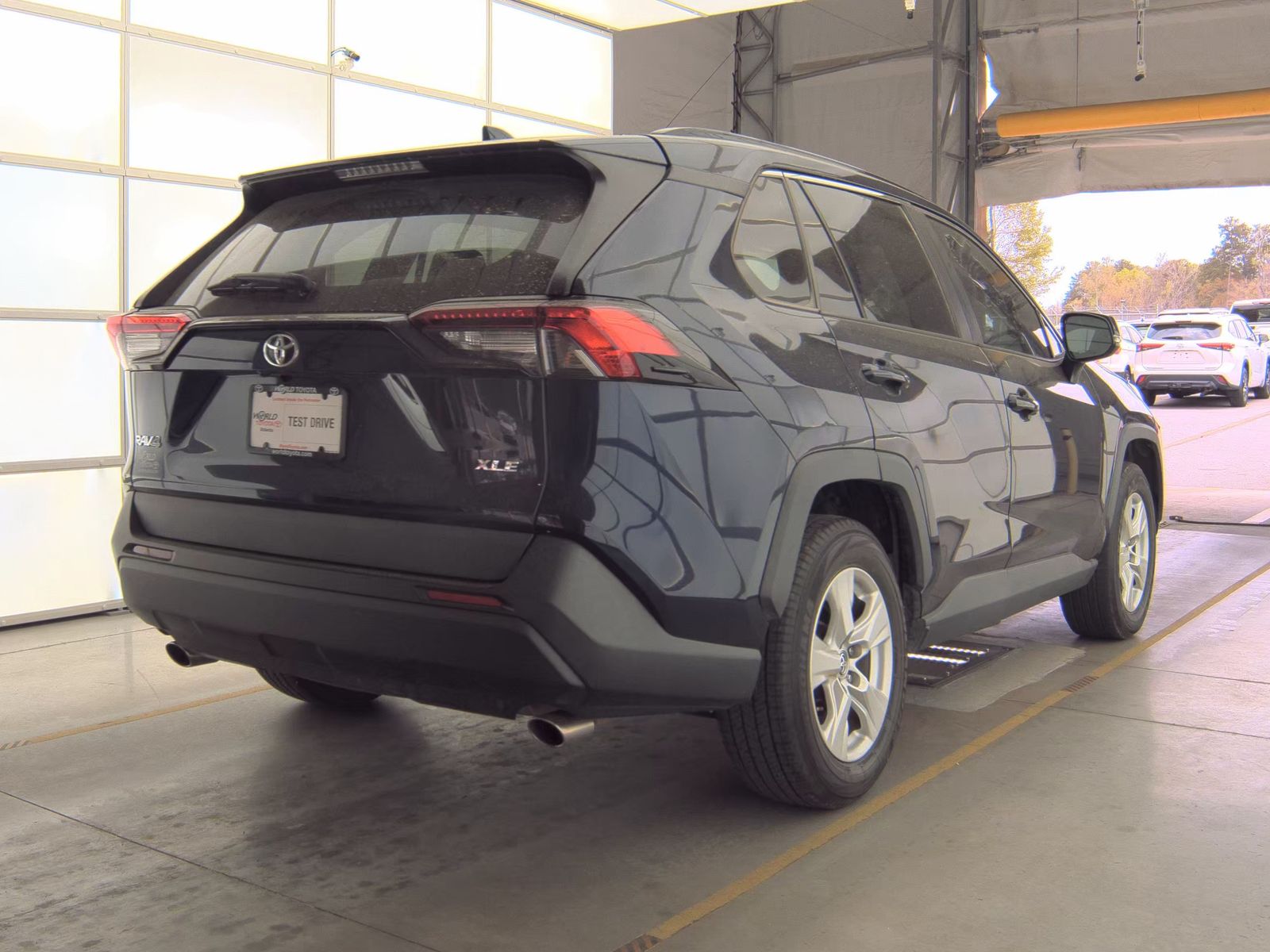 2021 Toyota RAV4 XLE FWD