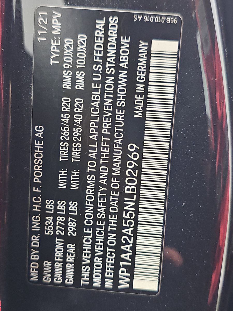 2022 Porsche Macan Base AWD