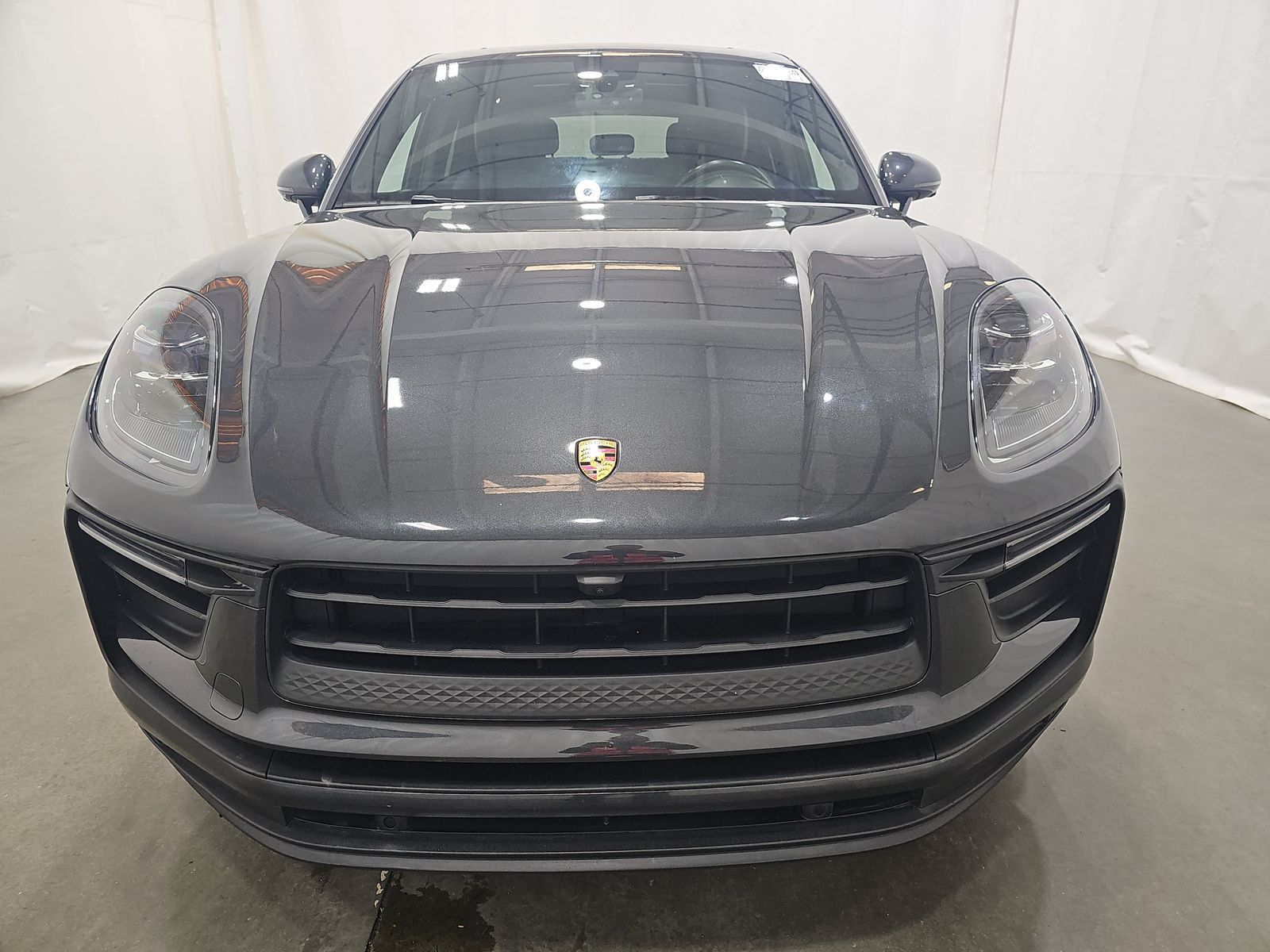 2022 Porsche Macan Base AWD