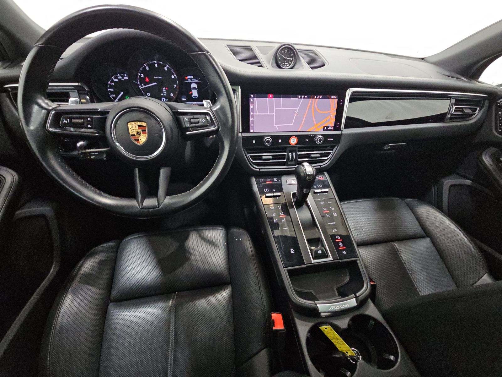2022 Porsche Macan Base AWD