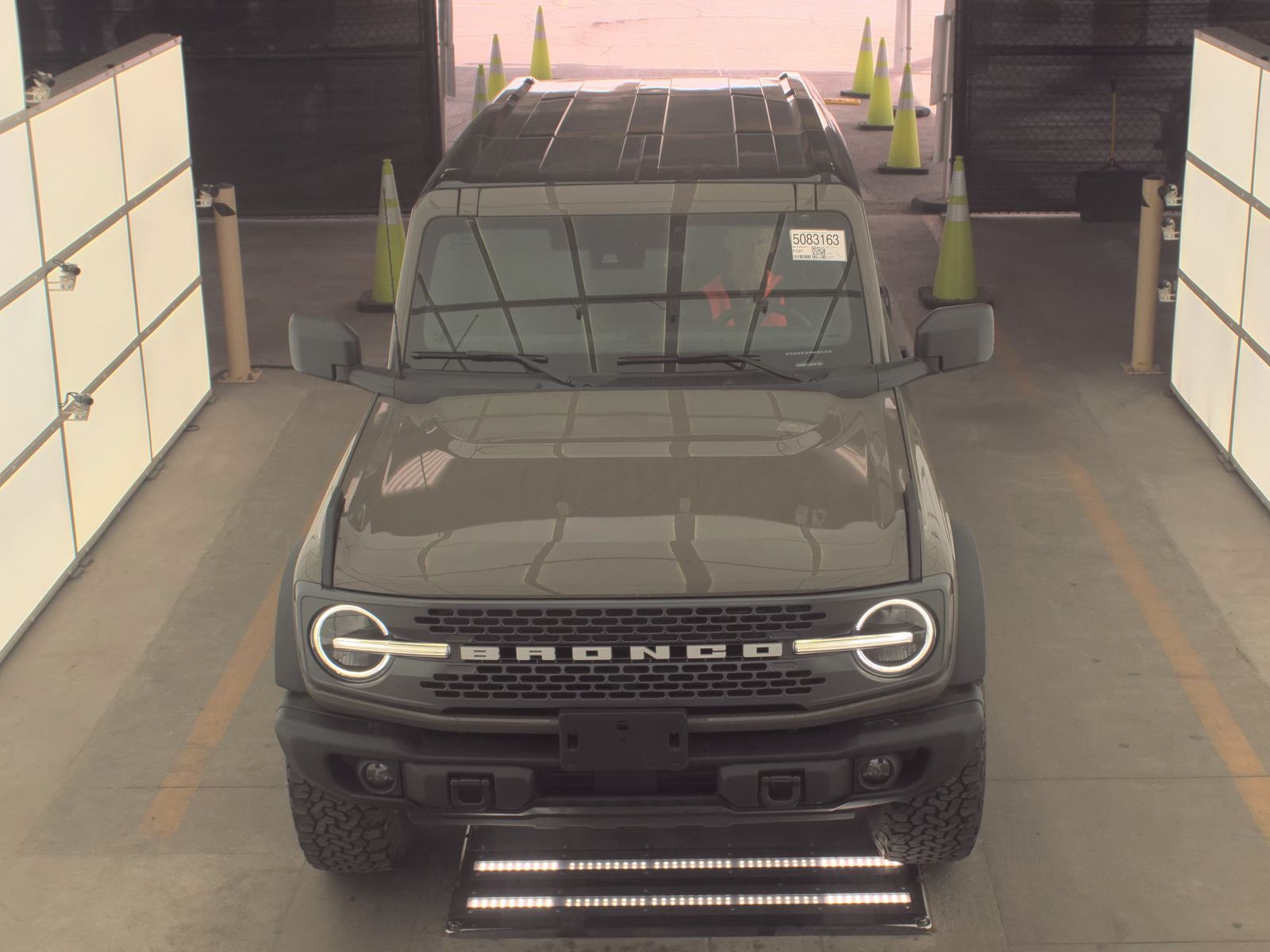 FORD BRONCO - 3