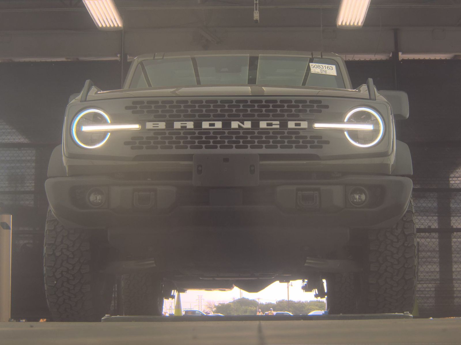 FORD BRONCO - 4