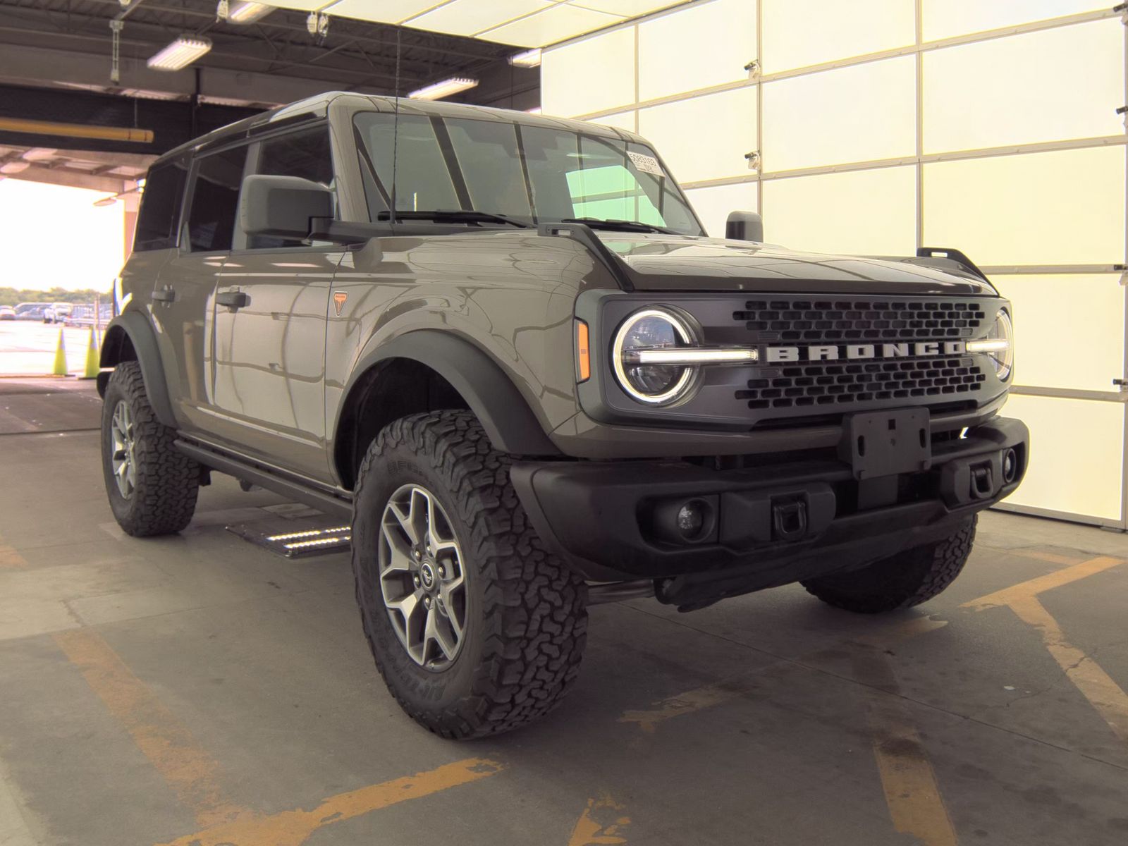 FORD BRONCO - 5