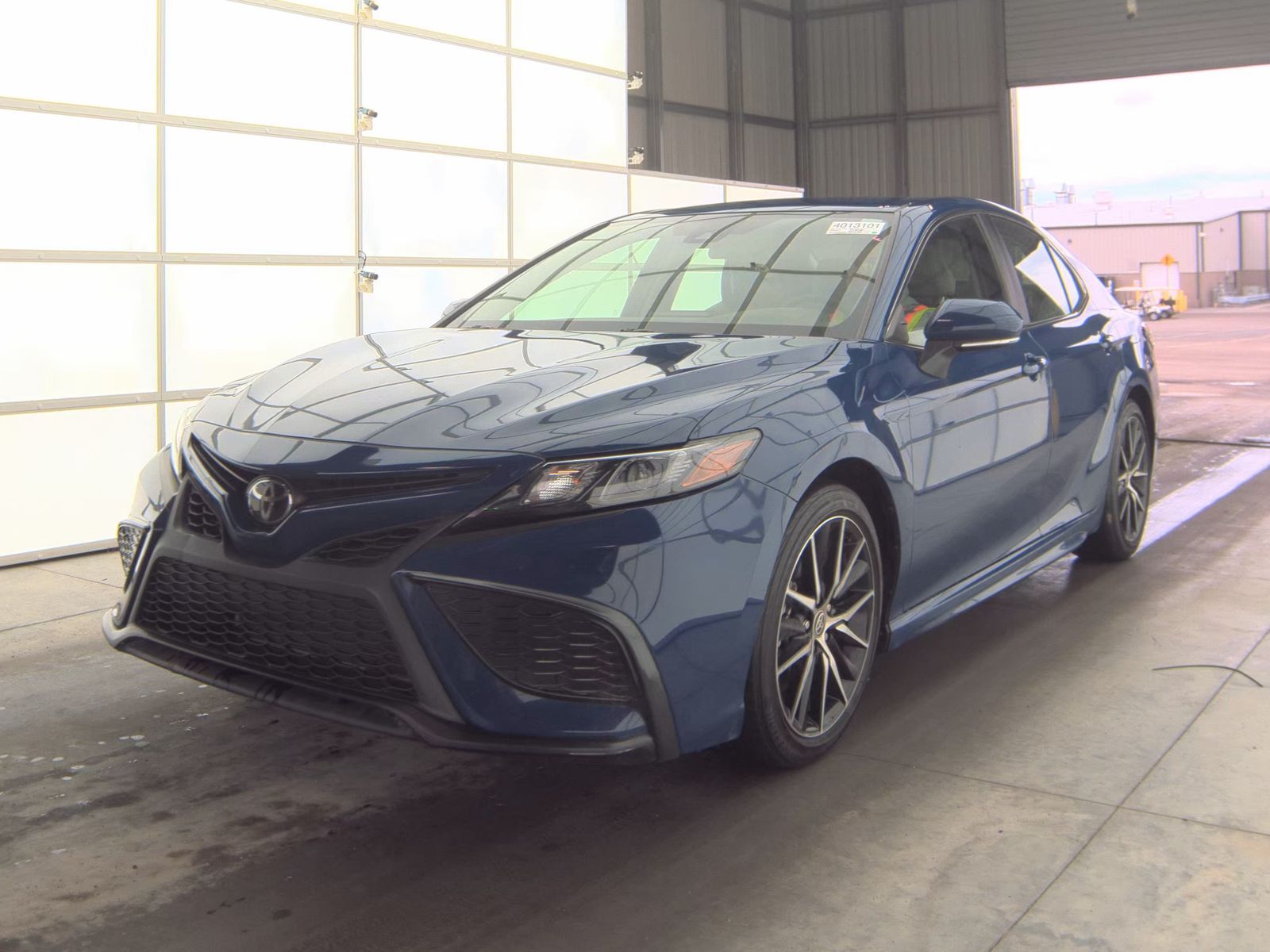 2024 Toyota Camry SE FWD