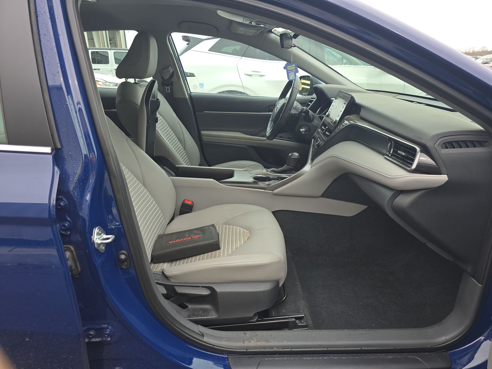 2024 Toyota Camry SE FWD