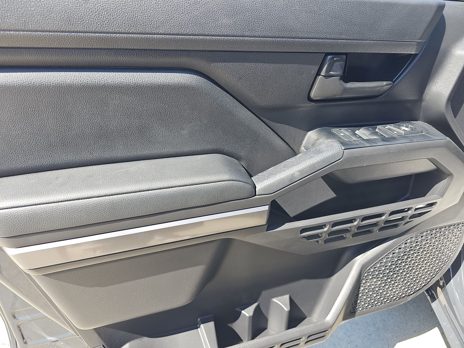 2026 Toyota Tacoma SR5 RWD