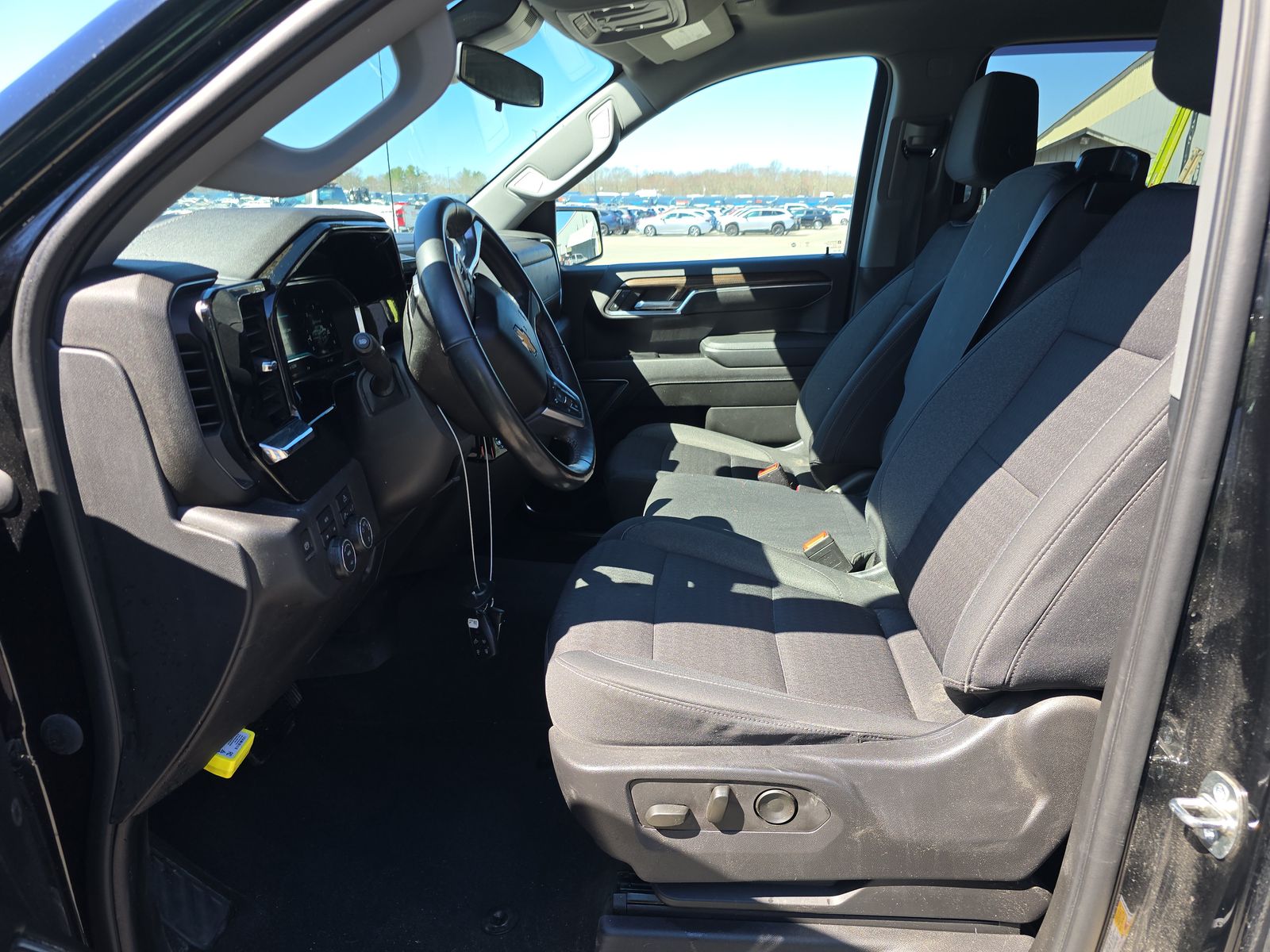 2023 Chevrolet Silverado 1500 LT AWD