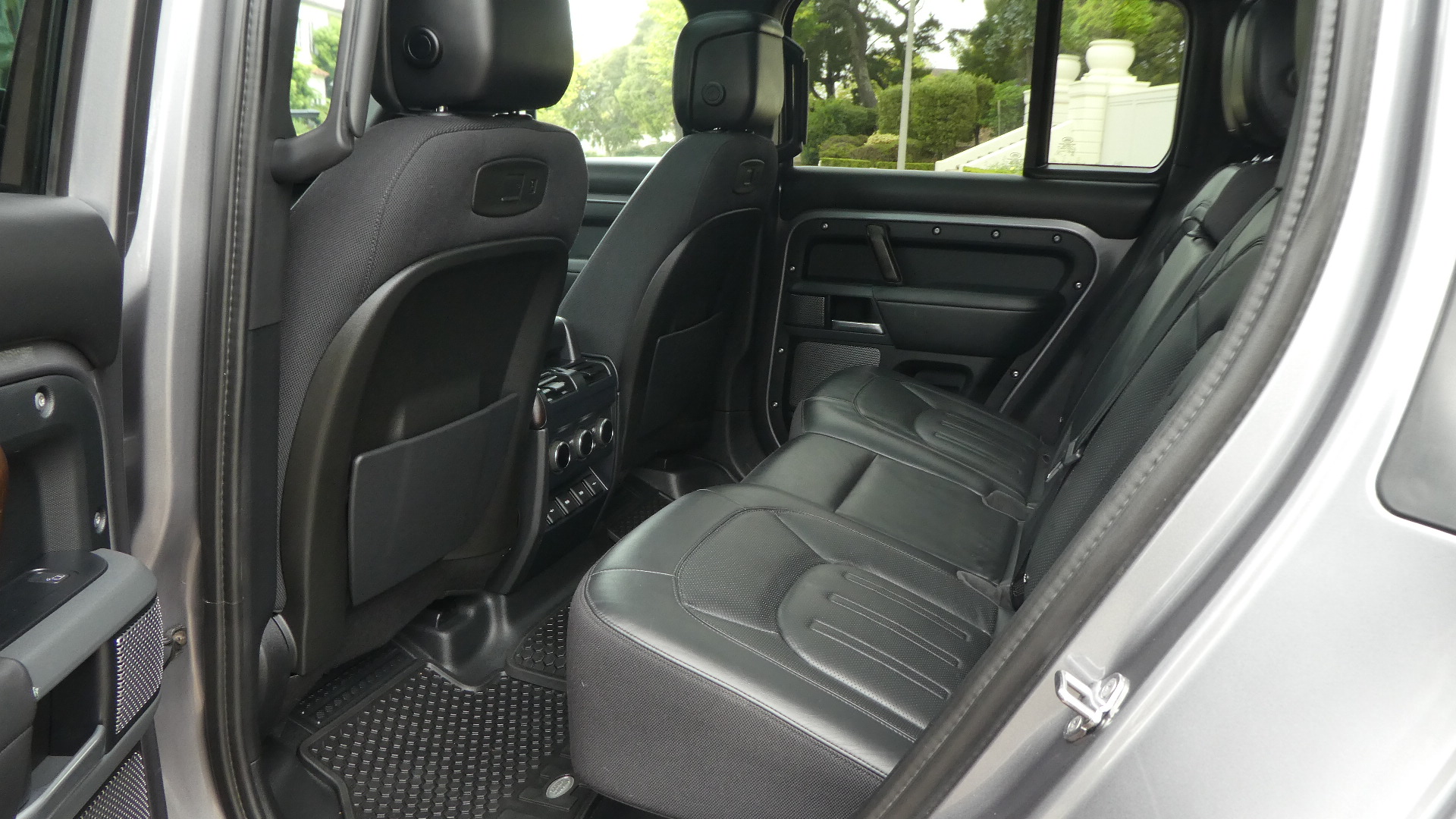2020 Land Rover Defender 110 X AWD