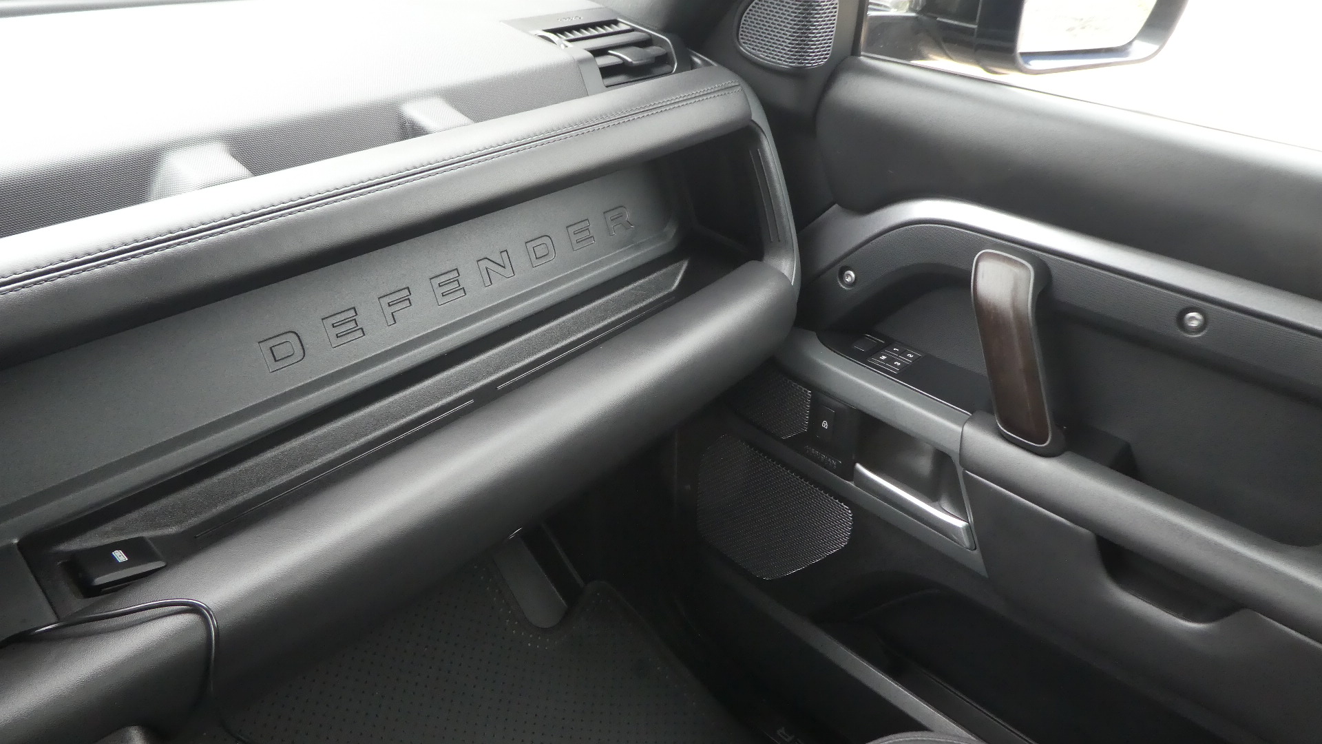 2020 Land Rover Defender 110 X AWD