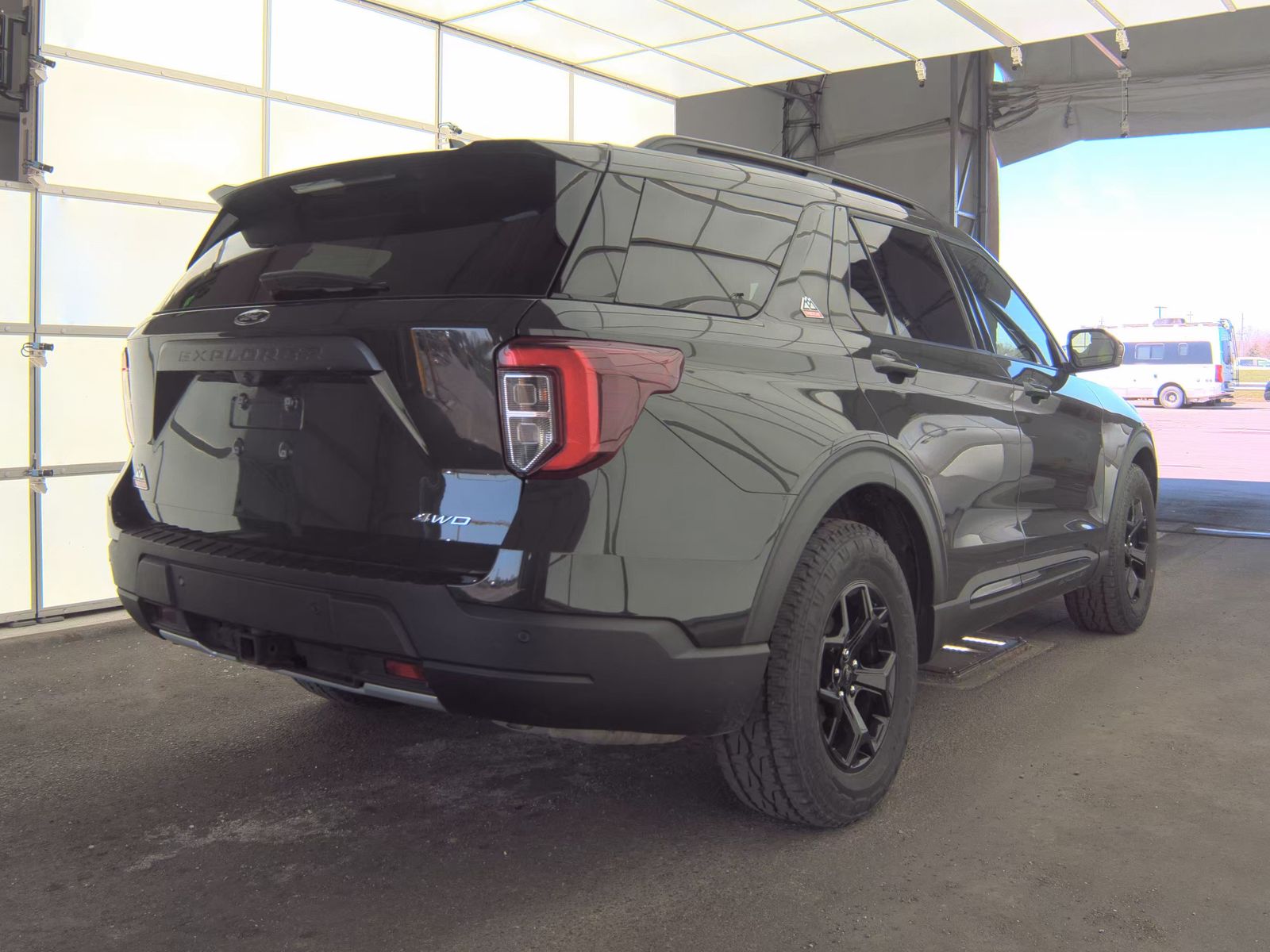 FORD EXPLORER - 6