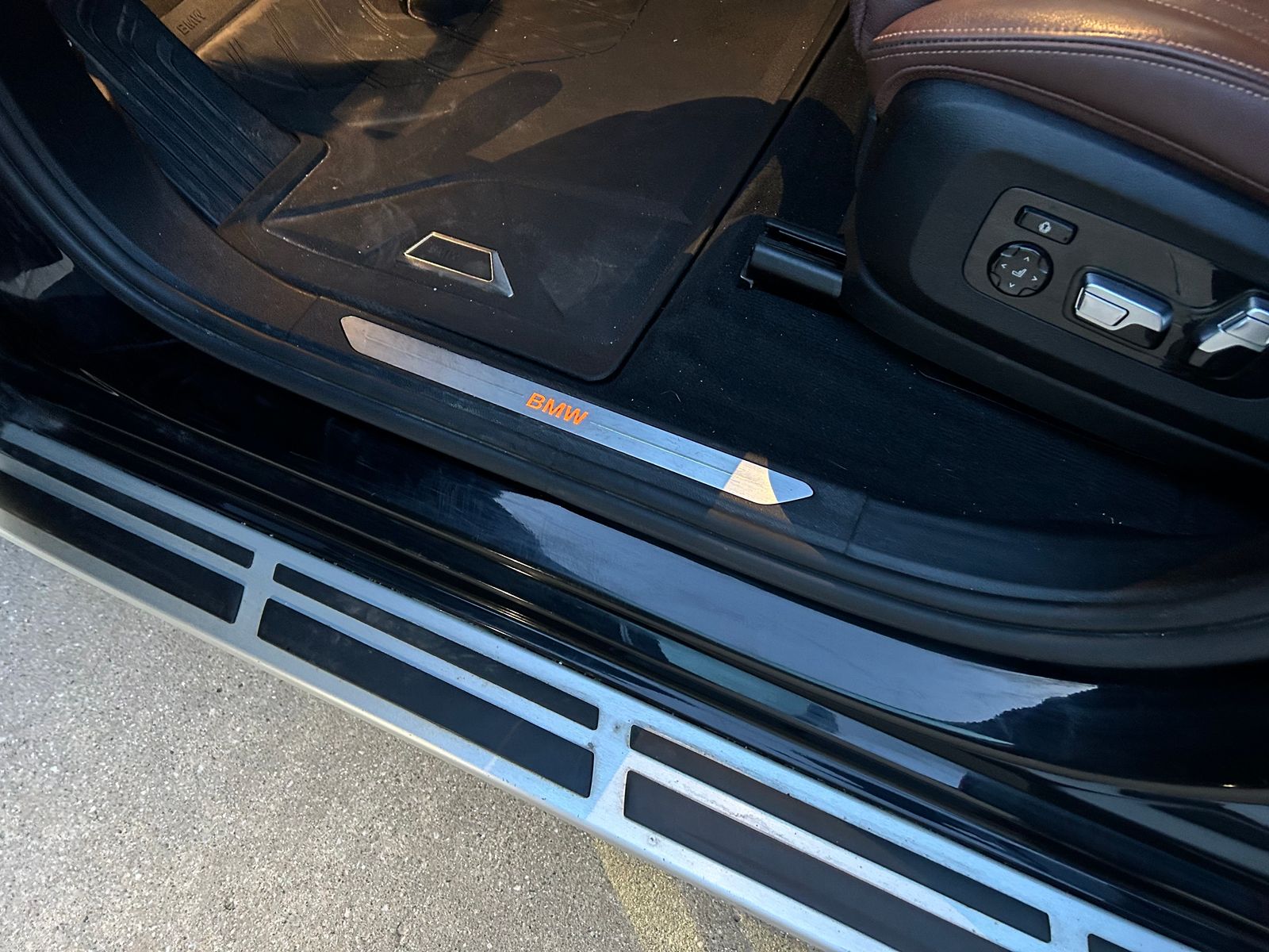 2020 BMW X7 xDrive40i AWD